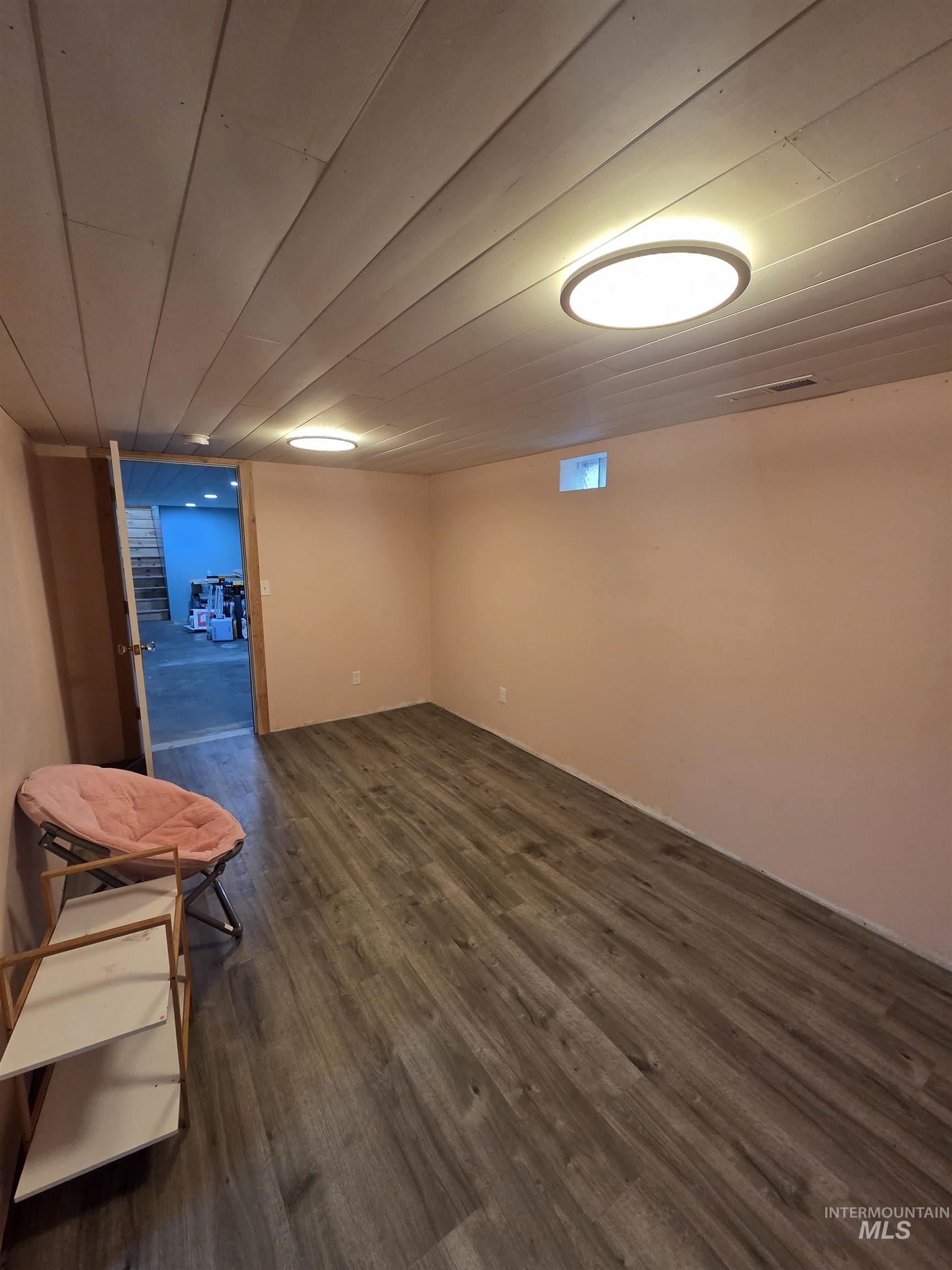 870 Dutch Flat Rd, Pomeroy, Washington 99347, 3 Bedrooms, 2.5 Bathrooms, Residential For Sale, Price $389,000, 98960570