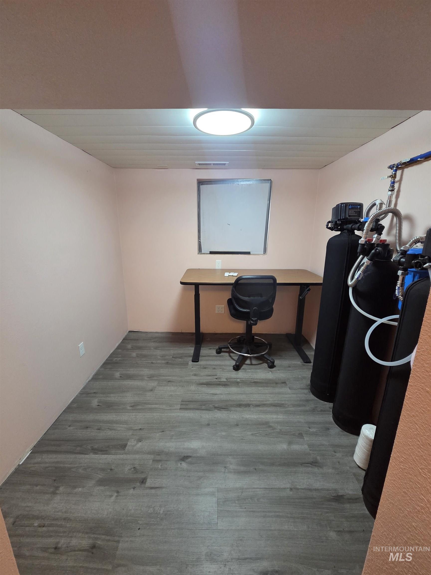 870 Dutch Flat Rd, Pomeroy, Washington 99347, 3 Bedrooms, 2.5 Bathrooms, Residential For Sale, Price $389,000, 98960570