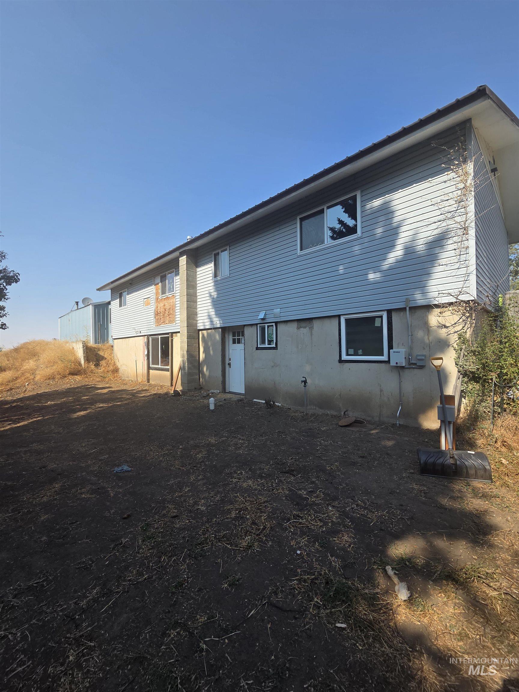 870 Dutch Flat Rd, Pomeroy, Washington 99347, 3 Bedrooms, 2.5 Bathrooms, Residential For Sale, Price $389,000, 98960570