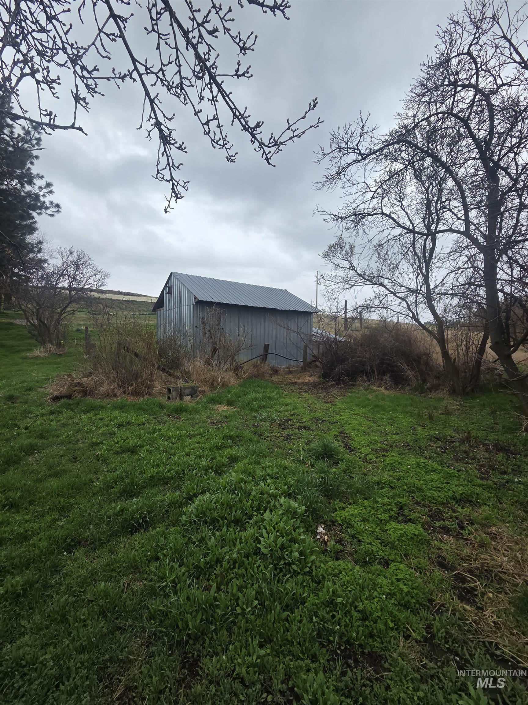 870 Dutch Flat Rd, Pomeroy, Washington 99347, 3 Bedrooms, 2.5 Bathrooms, Residential For Sale, Price $389,000, 98960570