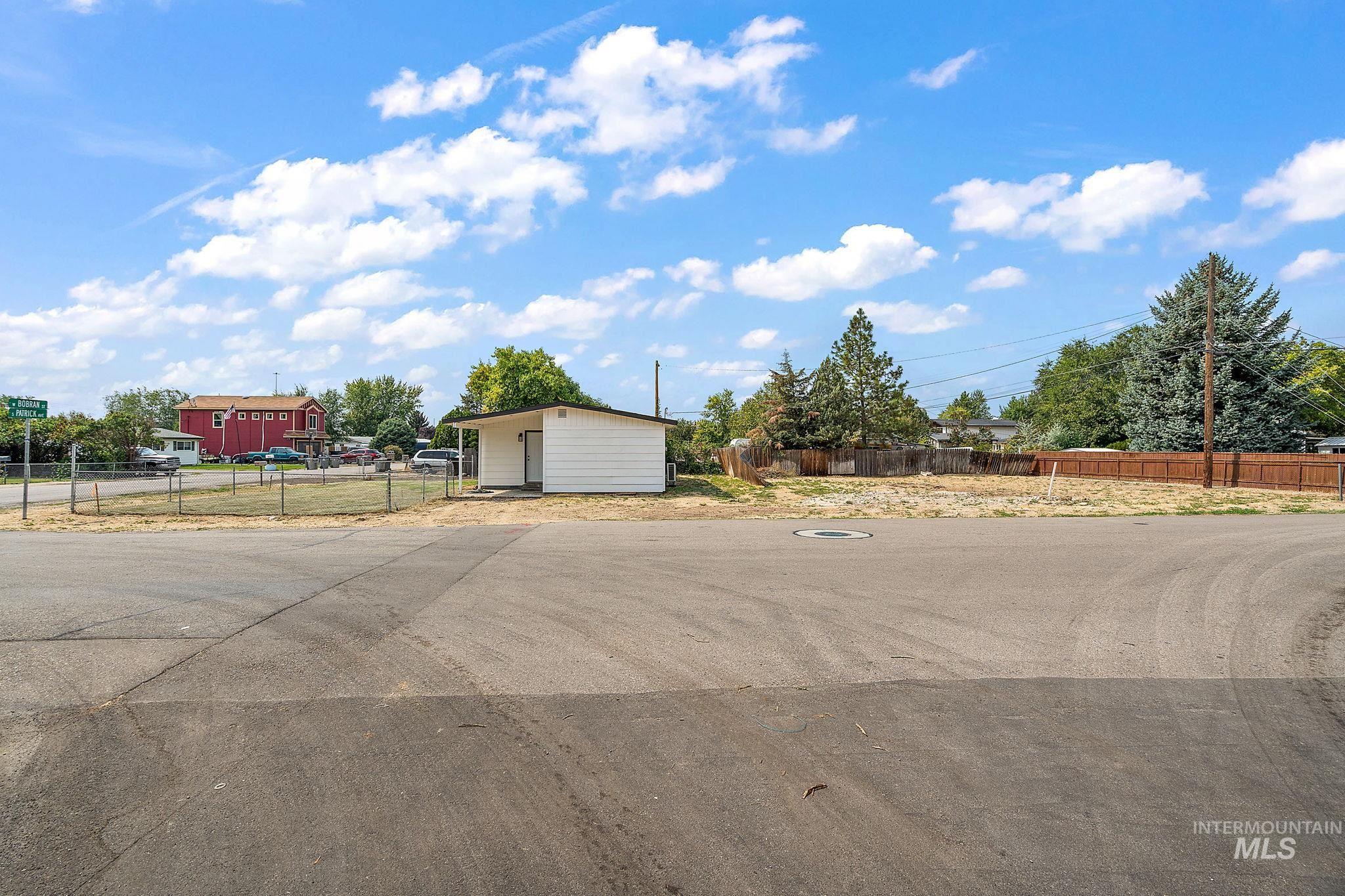 7770 W Bobran St, Boise, Idaho 83709, 2 Bedrooms, 1 Bathroom, Residential For Sale, Price $425,000,MLS 98960576