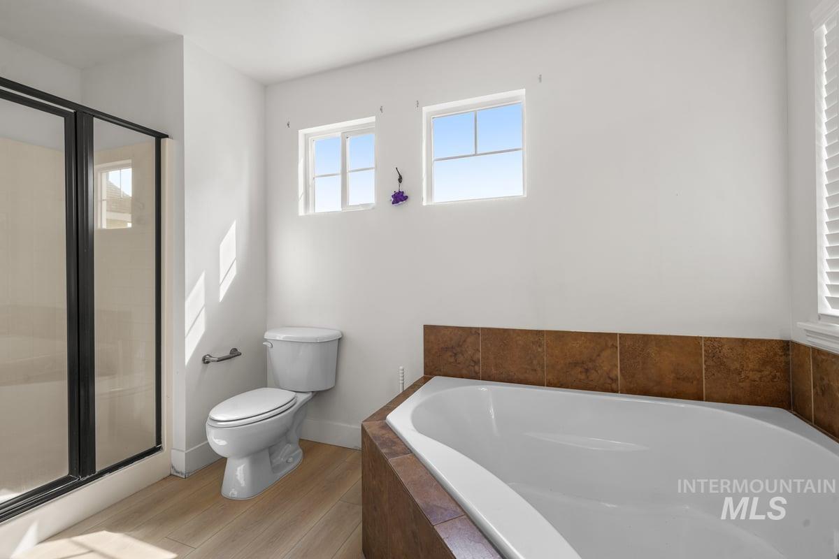 2879 Ridgebury, Meridian, Idaho 83646, 3 Bedrooms, 2.5 Bathrooms, Residential For Sale, Price $449,900,MLS 98960611