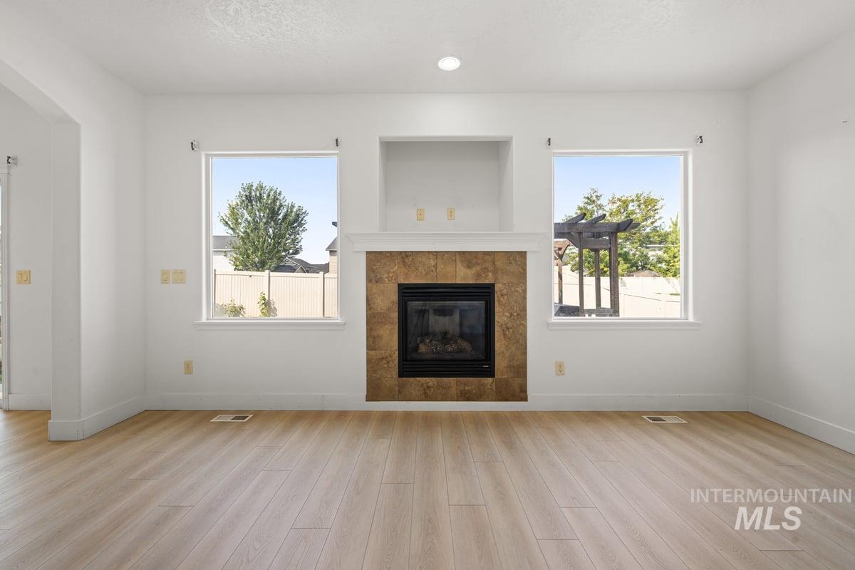 2879 Ridgebury, Meridian, Idaho 83646, 3 Bedrooms, 2.5 Bathrooms, Residential For Sale, Price $449,900,MLS 98960611