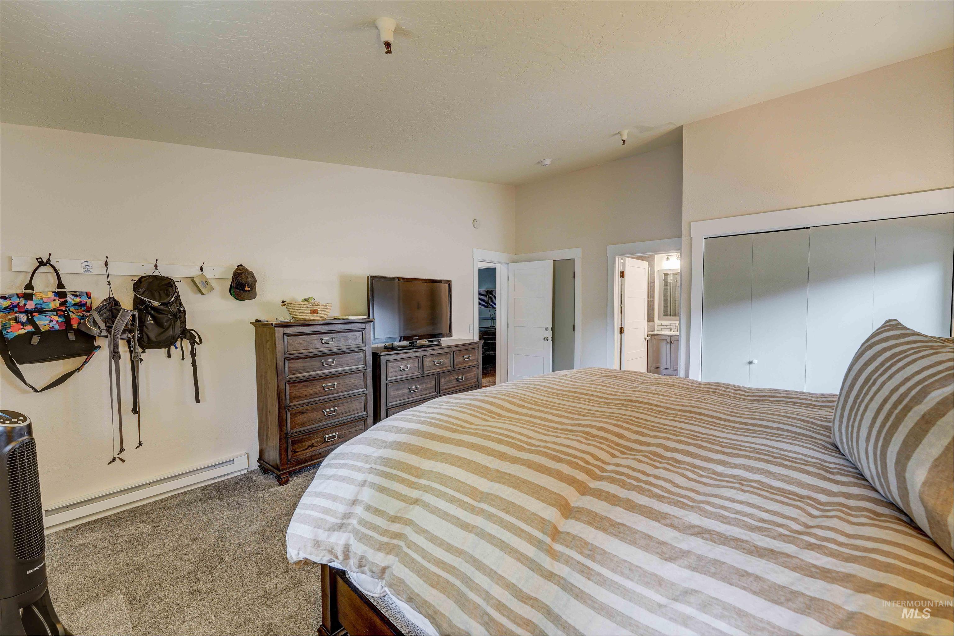 351 S 2nd Ave, Ketchum, Idaho 83340, 2 Bedrooms, 2 Bathrooms, Residential For Sale, Price $1,050,000, 98960617