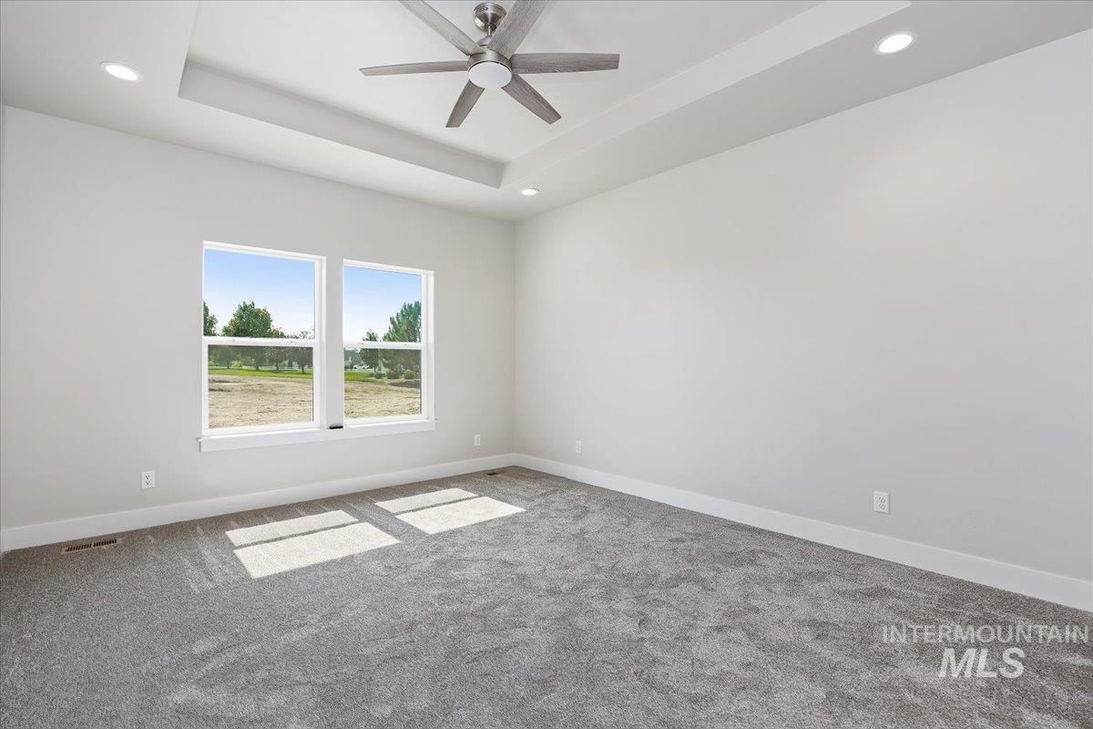 3828 E Susan cir, Kimberly, Idaho 83341, 4 Bedrooms, 3 Bathrooms, Residential For Sale, Price $689,999,MLS 98960623