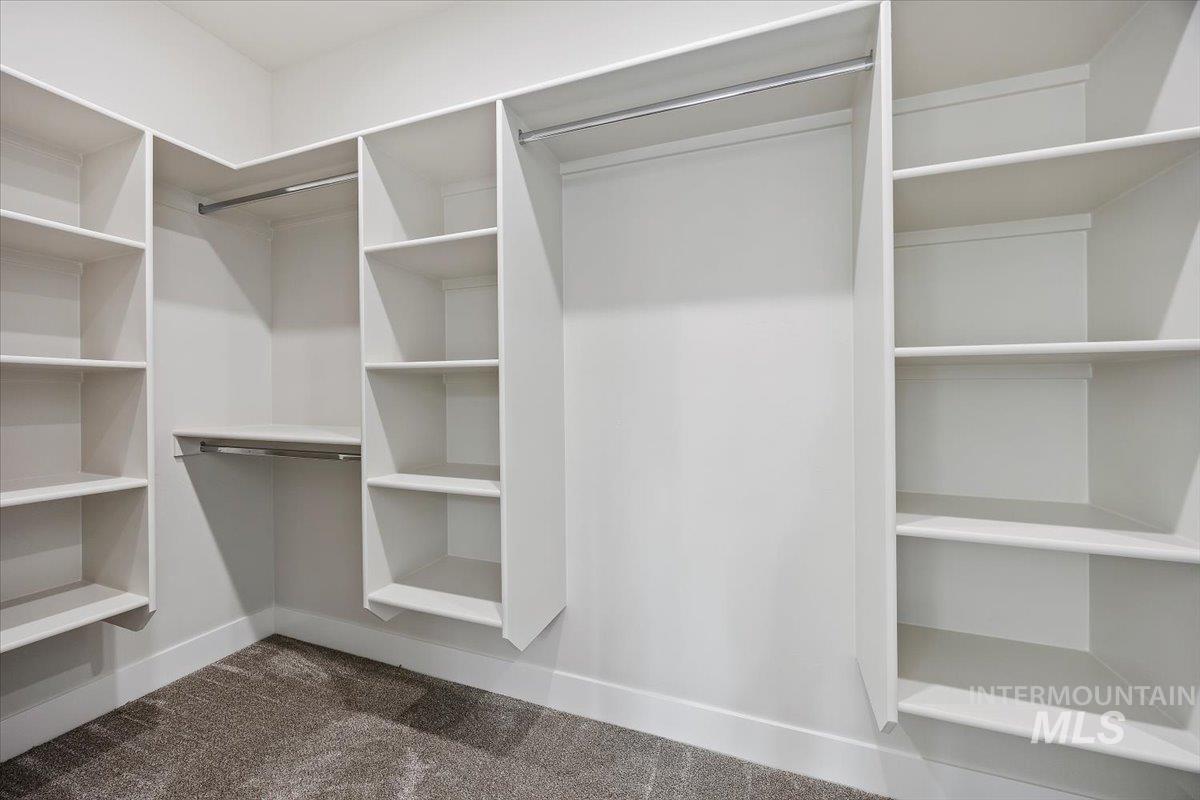 3828 E Susan cir, Kimberly, Idaho 83341, 4 Bedrooms, 3 Bathrooms, Residential For Sale, Price $689,999,MLS 98960623