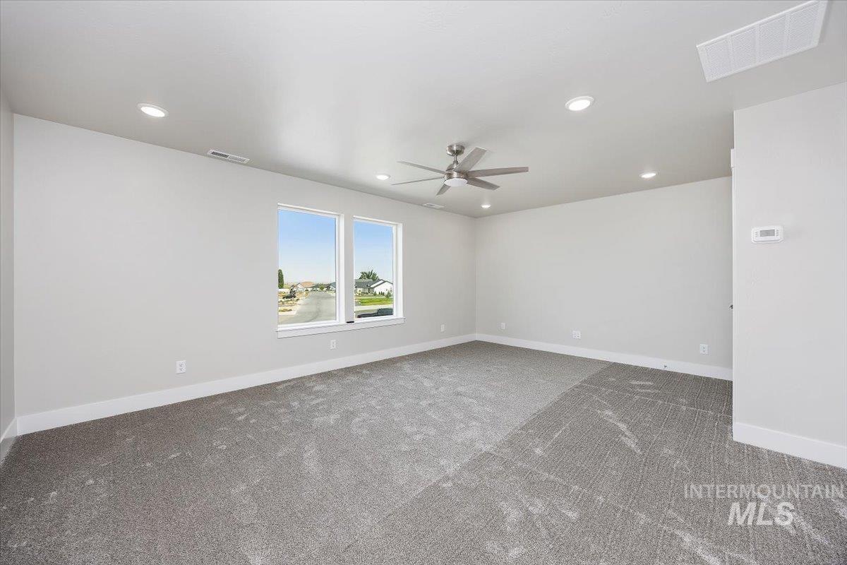 3828 E Susan cir, Kimberly, Idaho 83341, 4 Bedrooms, 3 Bathrooms, Residential For Sale, Price $679,999, 98960623