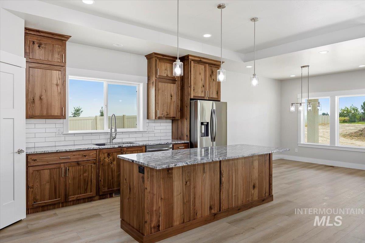 3828 E Susan cir, Kimberly, Idaho 83341, 4 Bedrooms, 3 Bathrooms, Residential For Sale, Price $679,999, 98960623