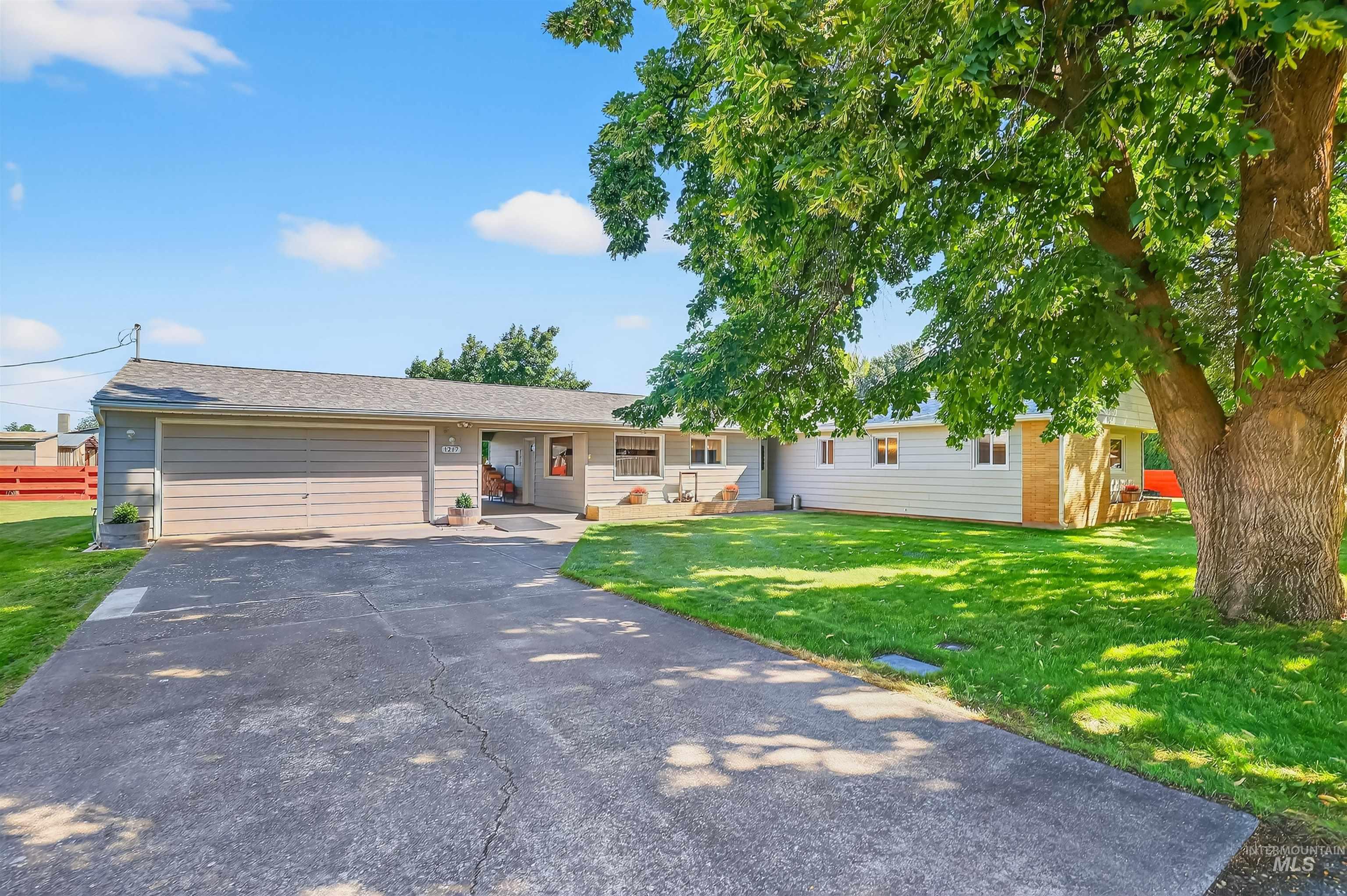 1217 Birch Ave, Lewiston, Idaho 83501, 3 Bedrooms, 2 Bathrooms, Residential For Sale, Price $734,900, 98960633
