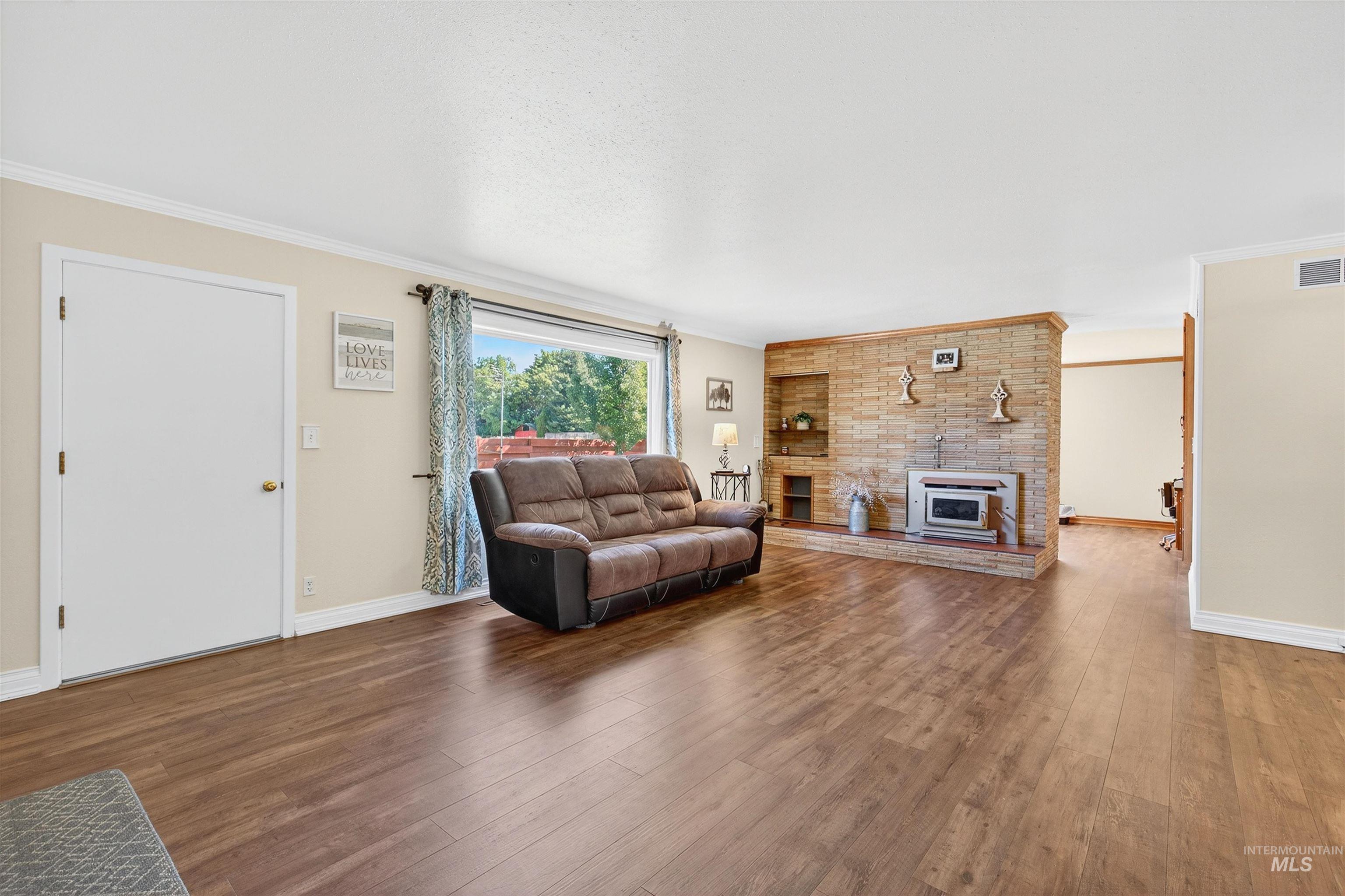 1217 Birch Ave, Lewiston, Idaho 83501, 3 Bedrooms, 2 Bathrooms, Residential For Sale, Price $739,900, 98960633