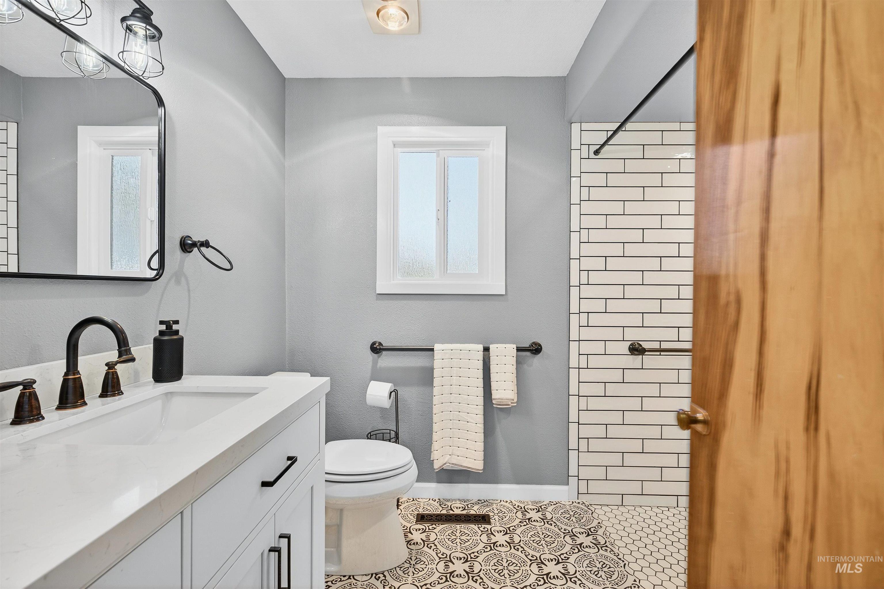 1217 Birch Ave, Lewiston, Idaho 83501, 3 Bedrooms, 2 Bathrooms, Residential For Sale, Price $739,900, 98960633