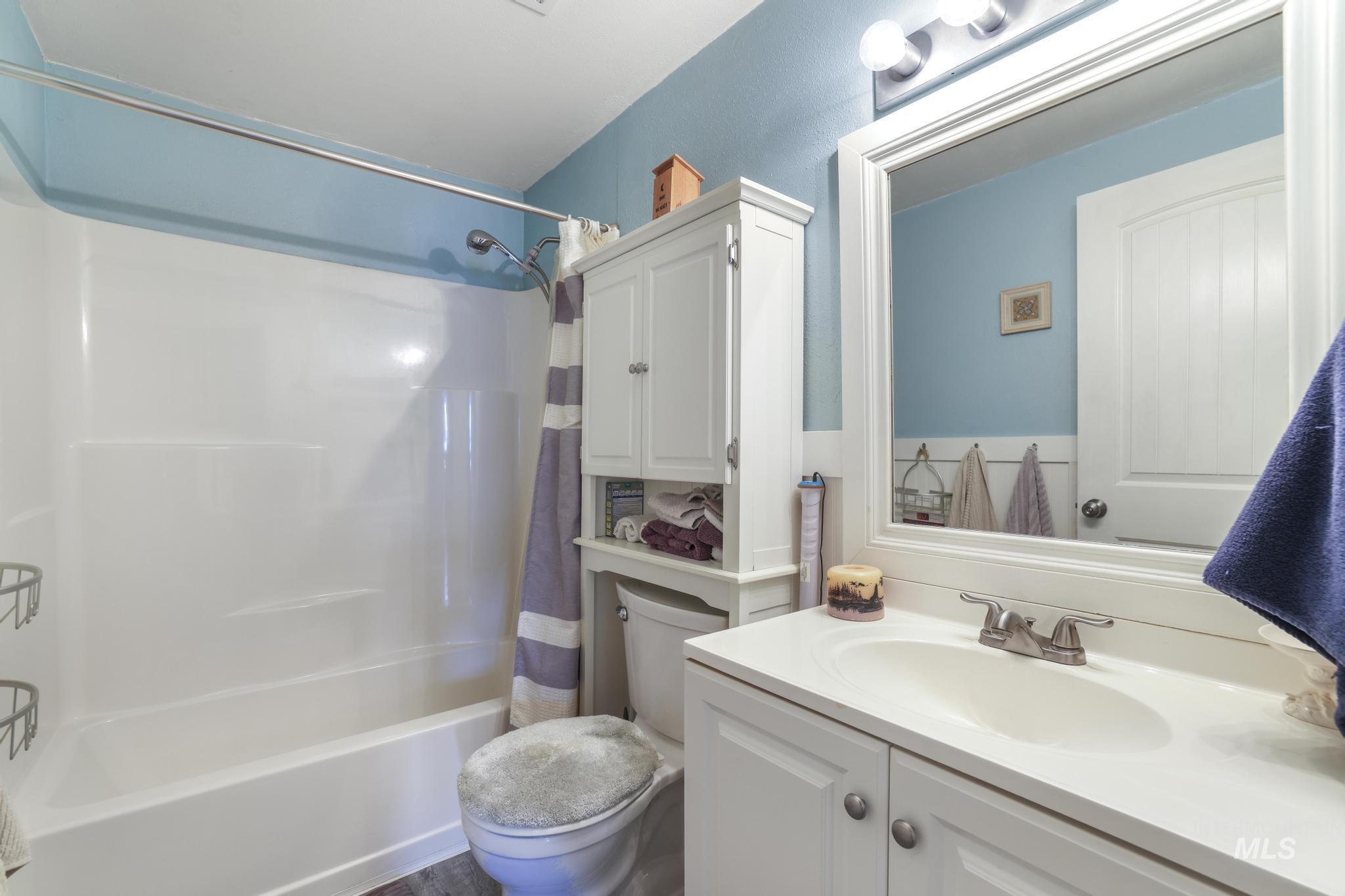 107 Davis, Filer, Idaho 83328, 4 Bedrooms, 3 Bathrooms, Residential For Sale, Price $370,000, 98960649