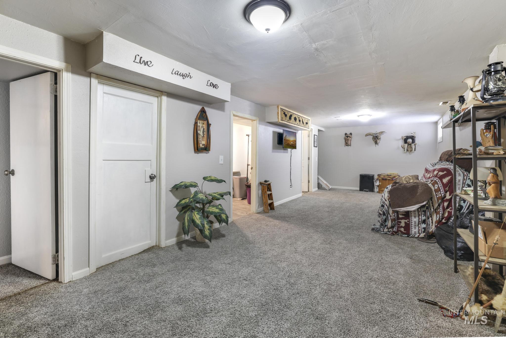 107 Davis, Filer, Idaho 83328, 4 Bedrooms, 3 Bathrooms, Residential For Sale, Price $370,000, 98960649