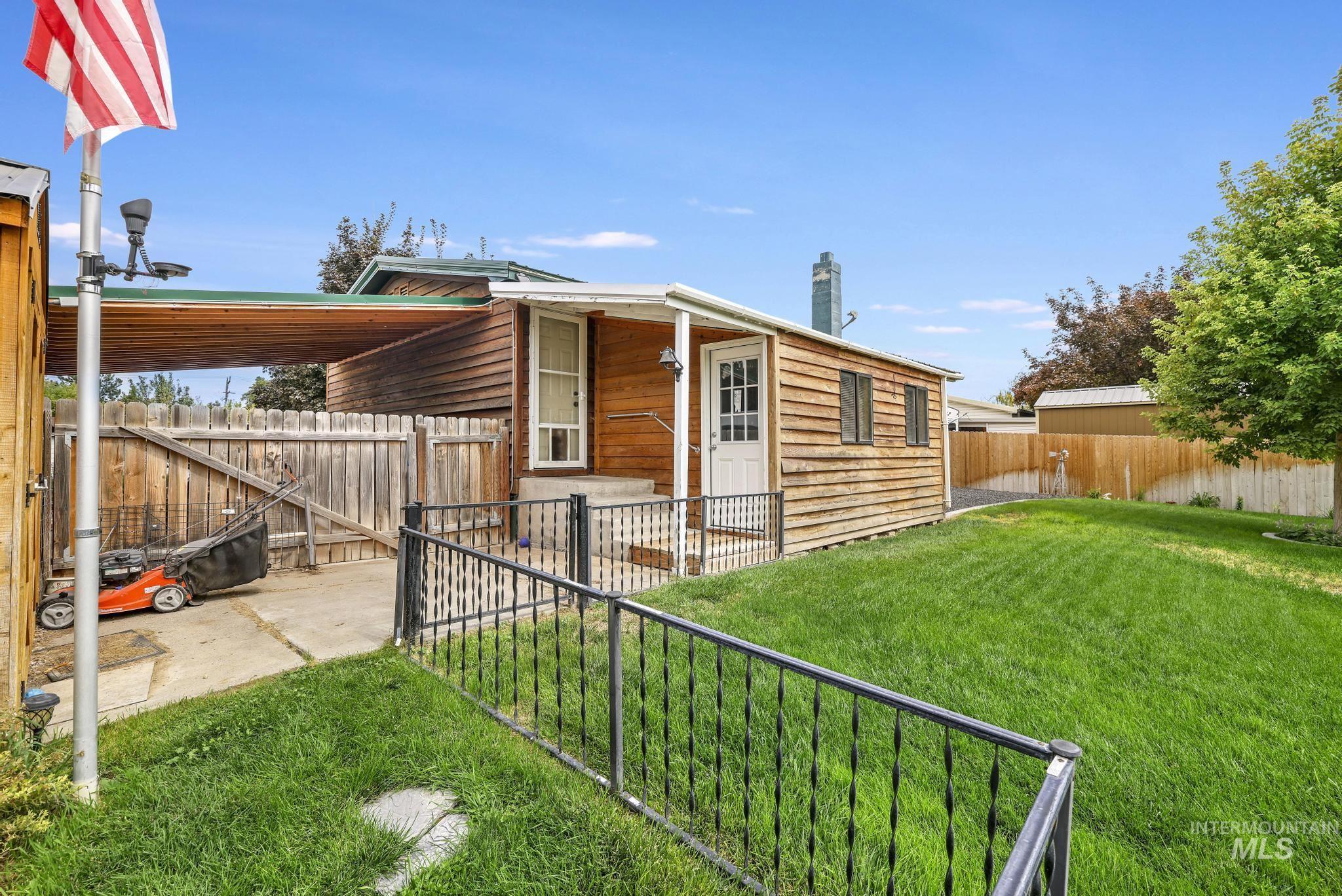 107 Davis, Filer, Idaho 83328, 4 Bedrooms, 3 Bathrooms, Residential For Sale, Price $370,000, 98960649