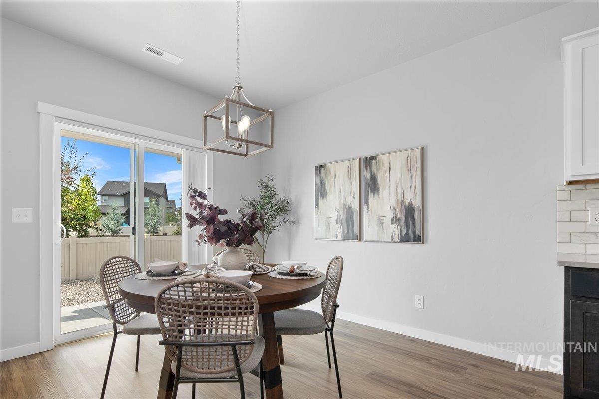 339 S Sunset Point Way, Meridian, Idaho 83642, 4 Bedrooms, 2.5 Bathrooms, Residential For Sale, Price $469,000,MLS 98960661