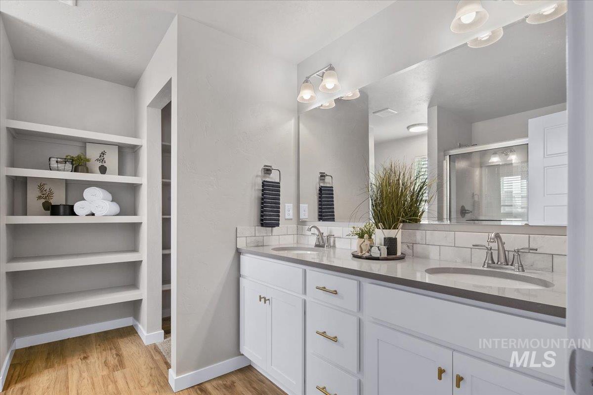 339 S Sunset Point Way, Meridian, Idaho 83642, 4 Bedrooms, 2.5 Bathrooms, Residential For Sale, Price $469,000,MLS 98960661