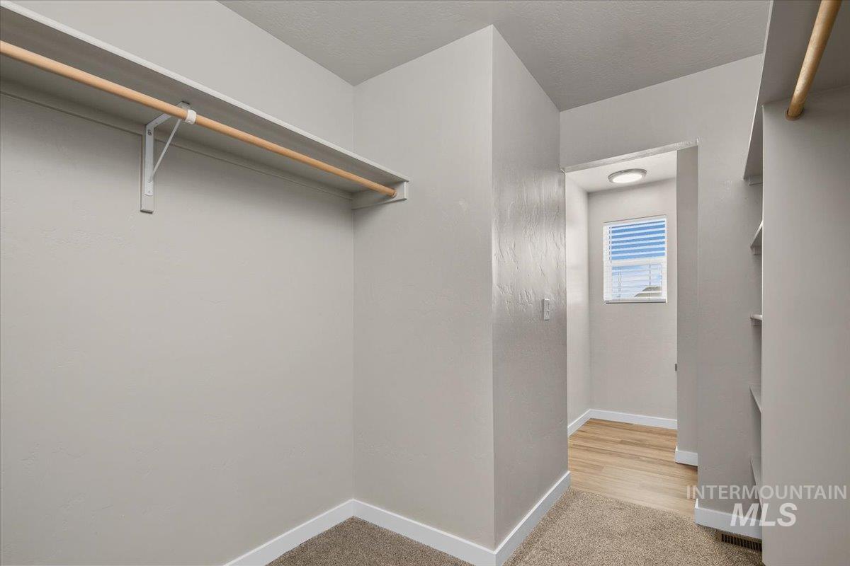 339 S Sunset Point Way, Meridian, Idaho 83642, 4 Bedrooms, 2.5 Bathrooms, Residential For Sale, Price $469,000,MLS 98960661