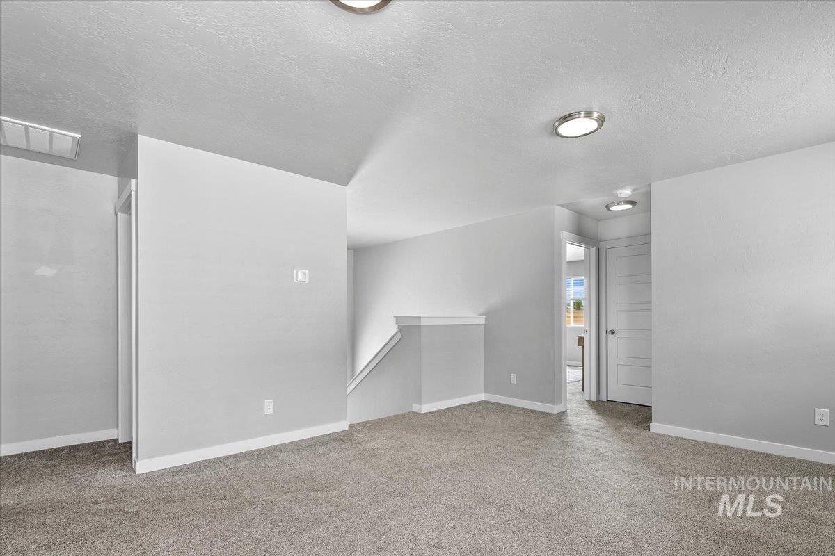 339 S Sunset Point Way, Meridian, Idaho 83642, 4 Bedrooms, 2.5 Bathrooms, Residential For Sale, Price $469,000,MLS 98960661