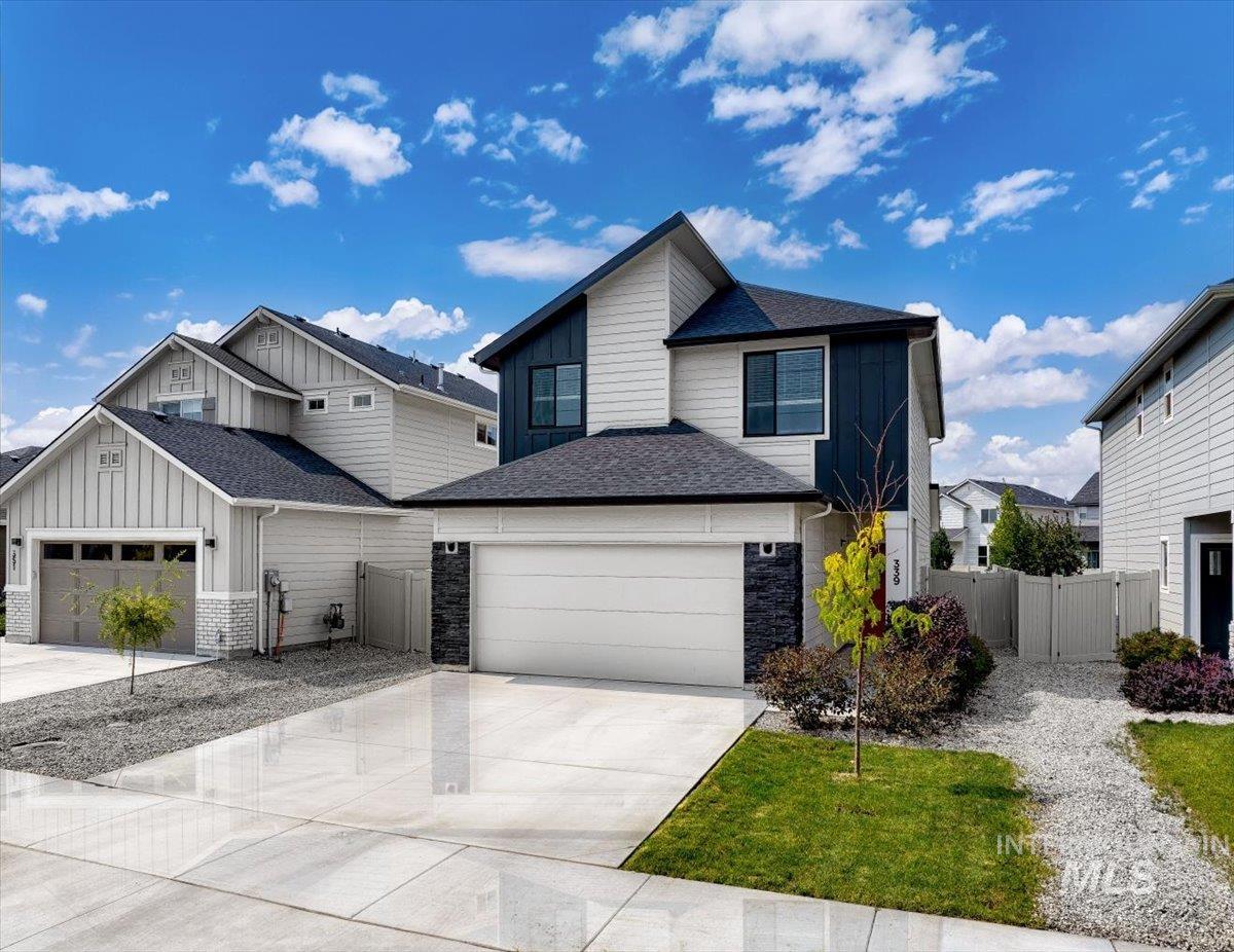 339 S Sunset Point Way, Meridian, Idaho 83642, 4 Bedrooms, 2.5 Bathrooms, Residential For Sale, Price $469,000,MLS 98960661