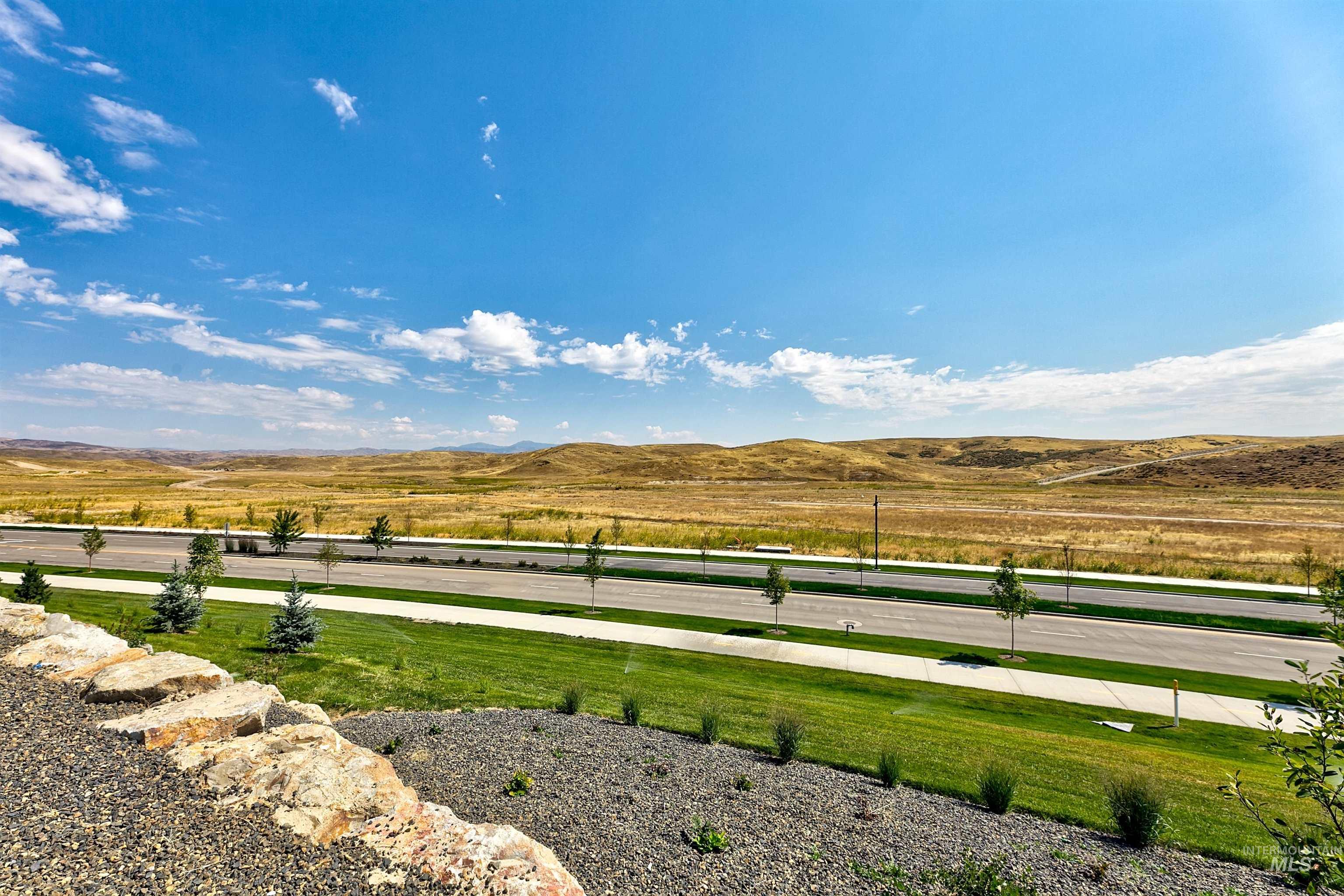 5373 W Haughburn Dr, Eagle, Idaho 83616-1444, 3 Bedrooms, 2.5 Bathrooms, Residential For Sale, Price $1,200,000,MLS 98960669