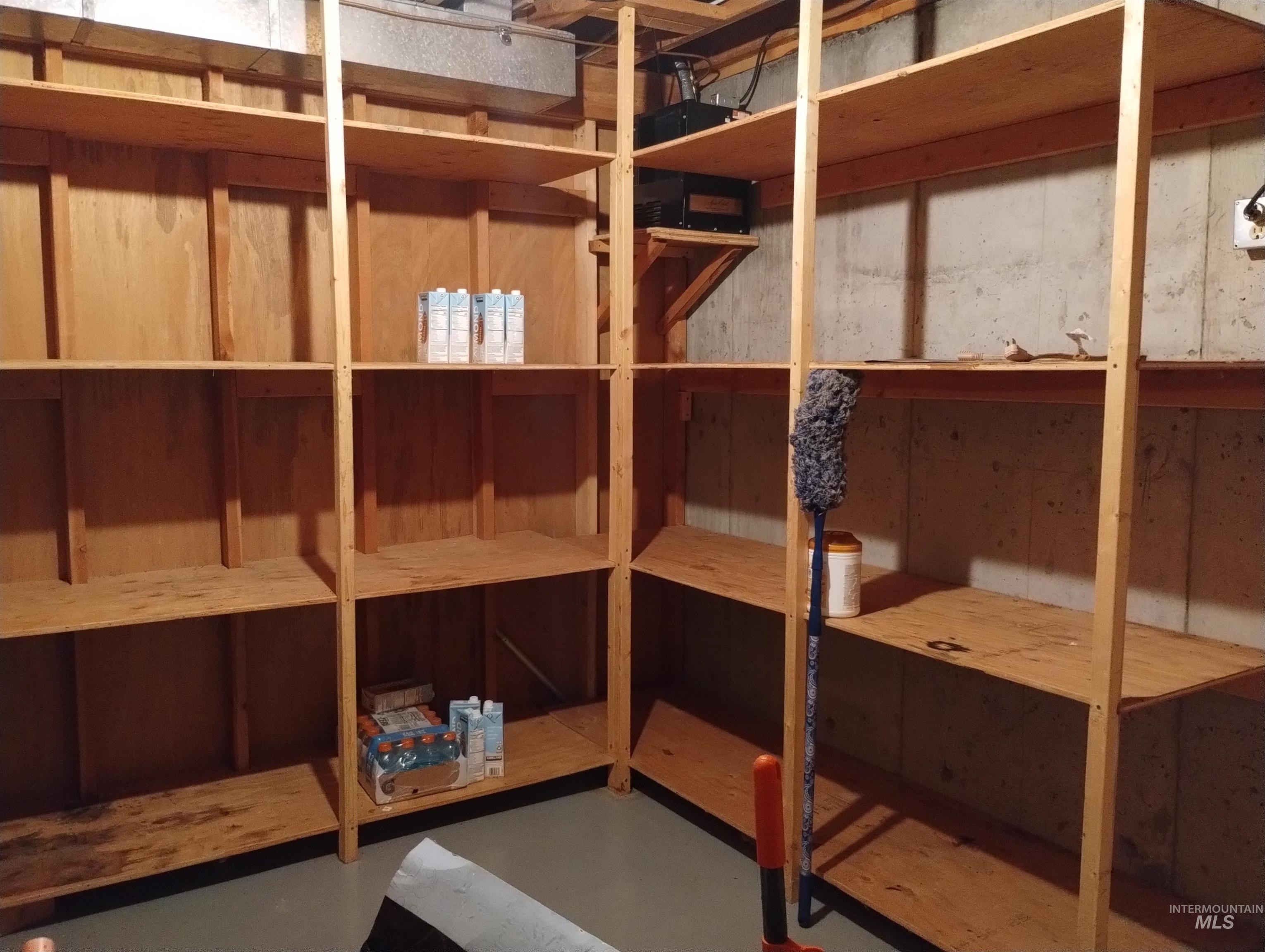 1298 E 2nd Street, Weiser, Idaho 83672, 5 Bedrooms, 2 Bathrooms, Residential For Sale, Price $410,000,MLS 98960710