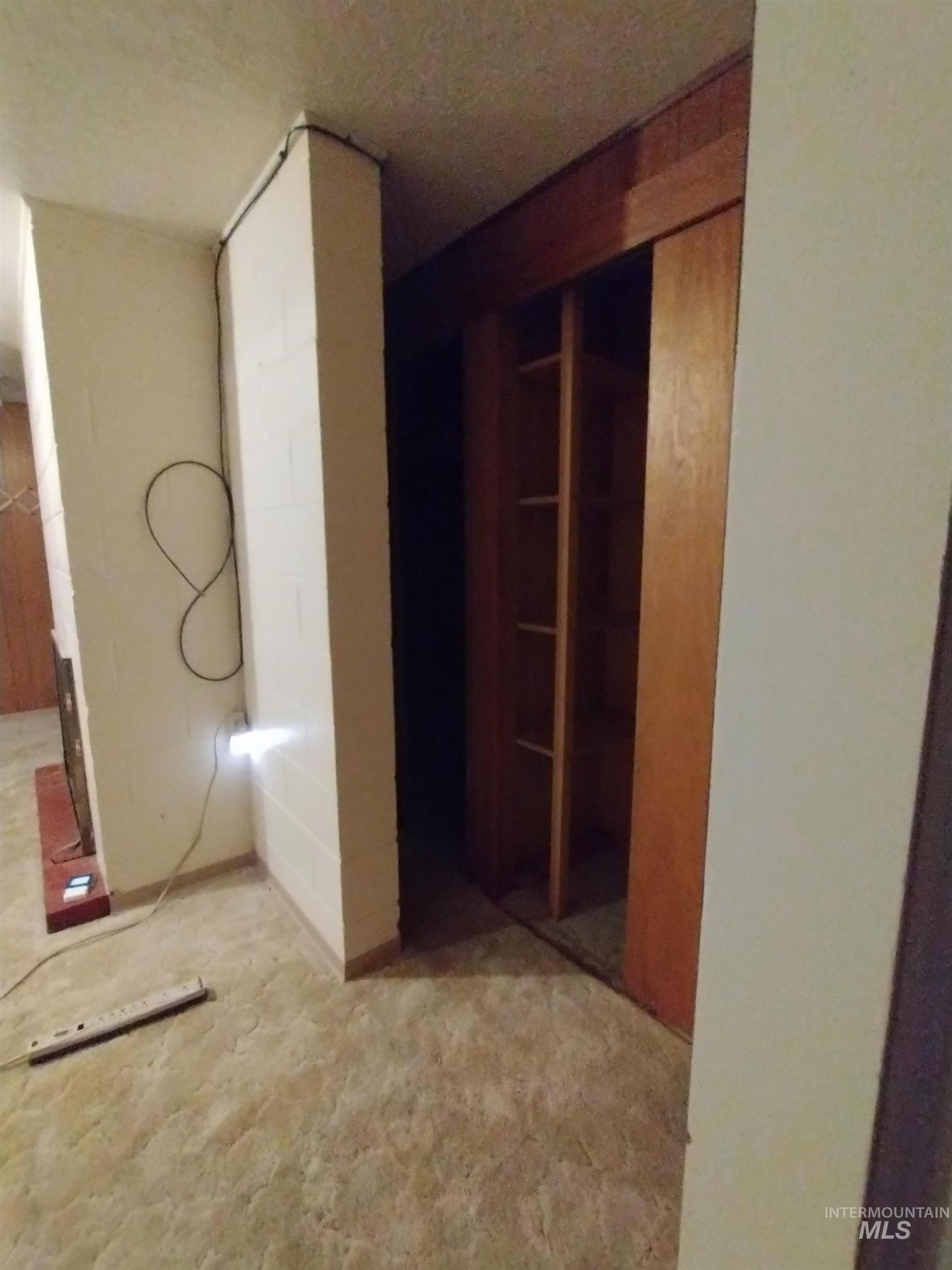 1298 E 2nd Street, Weiser, Idaho 83672, 5 Bedrooms, 2 Bathrooms, Residential For Sale, Price $410,000,MLS 98960710