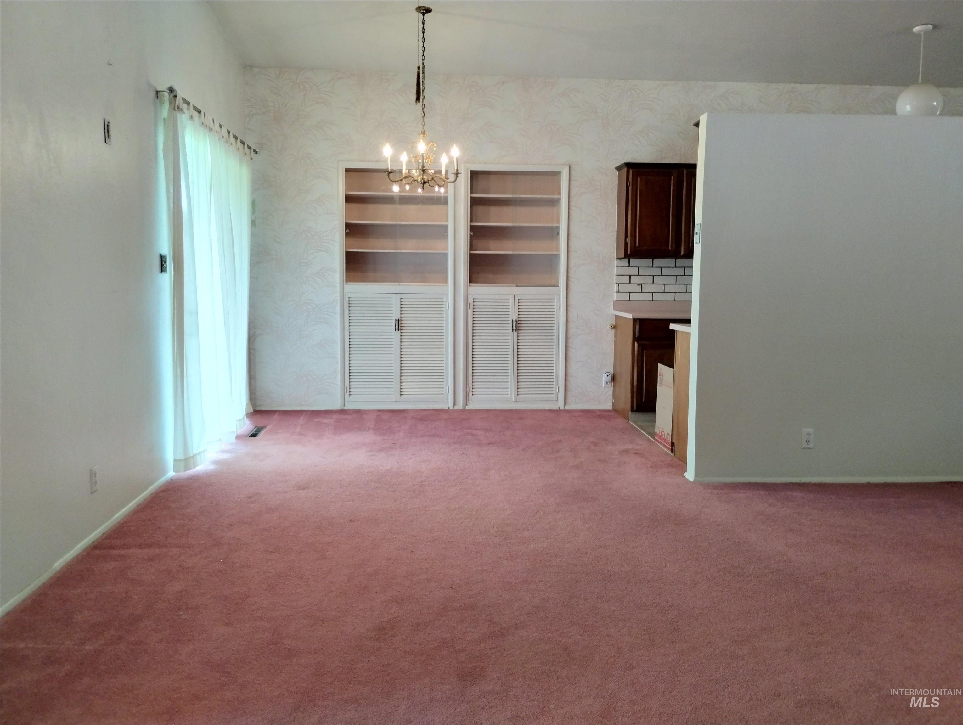 1298 E 2nd Street, Weiser, Idaho 83672, 5 Bedrooms, 2 Bathrooms, Residential For Sale, Price $410,000,MLS 98960710