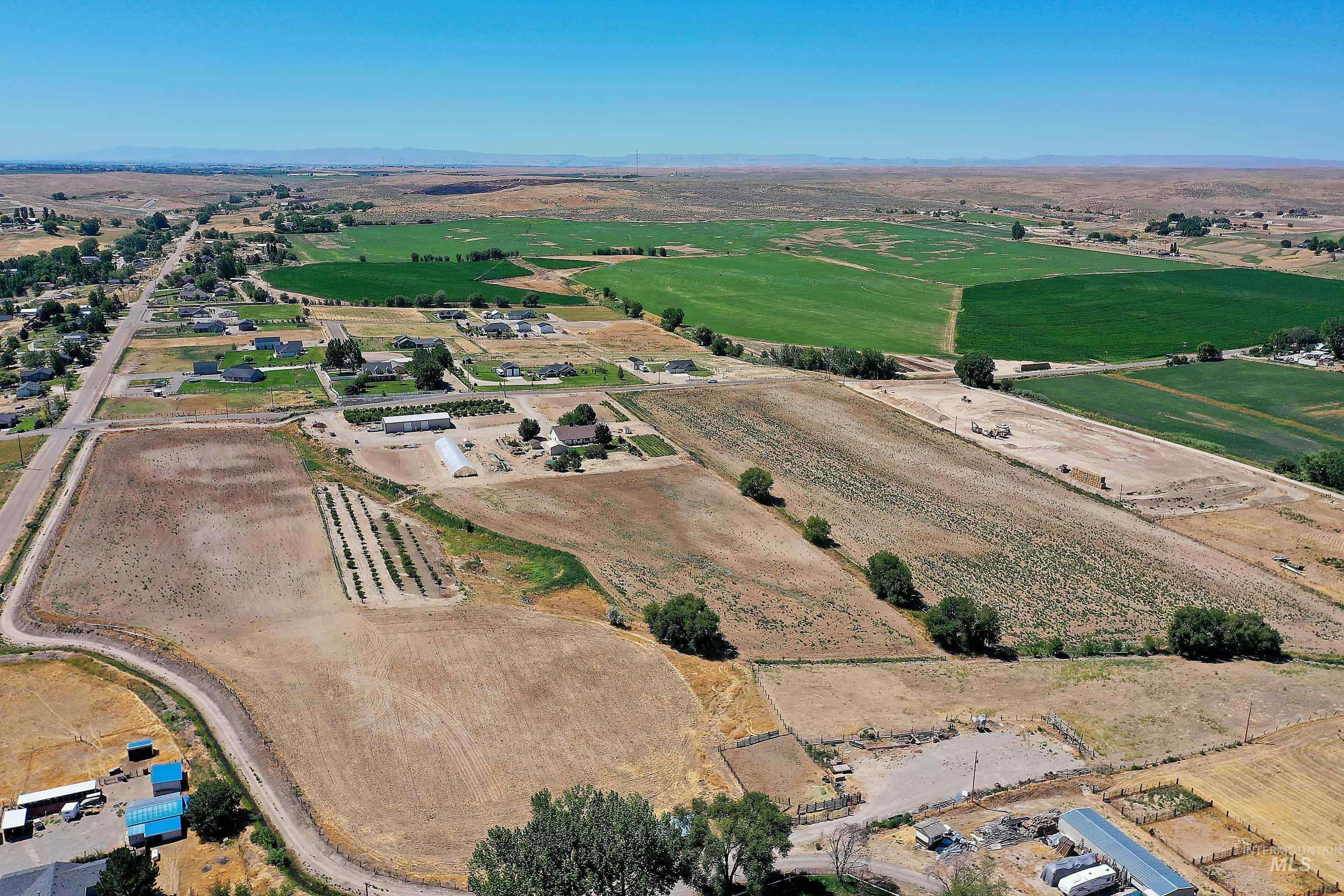 5940 SE 4th Ave, New Plymouth, Idaho 83655, 3 Bedrooms, 2 Bathrooms, Farm & Ranch For Sale, Price $1,175,000,MLS 98960712