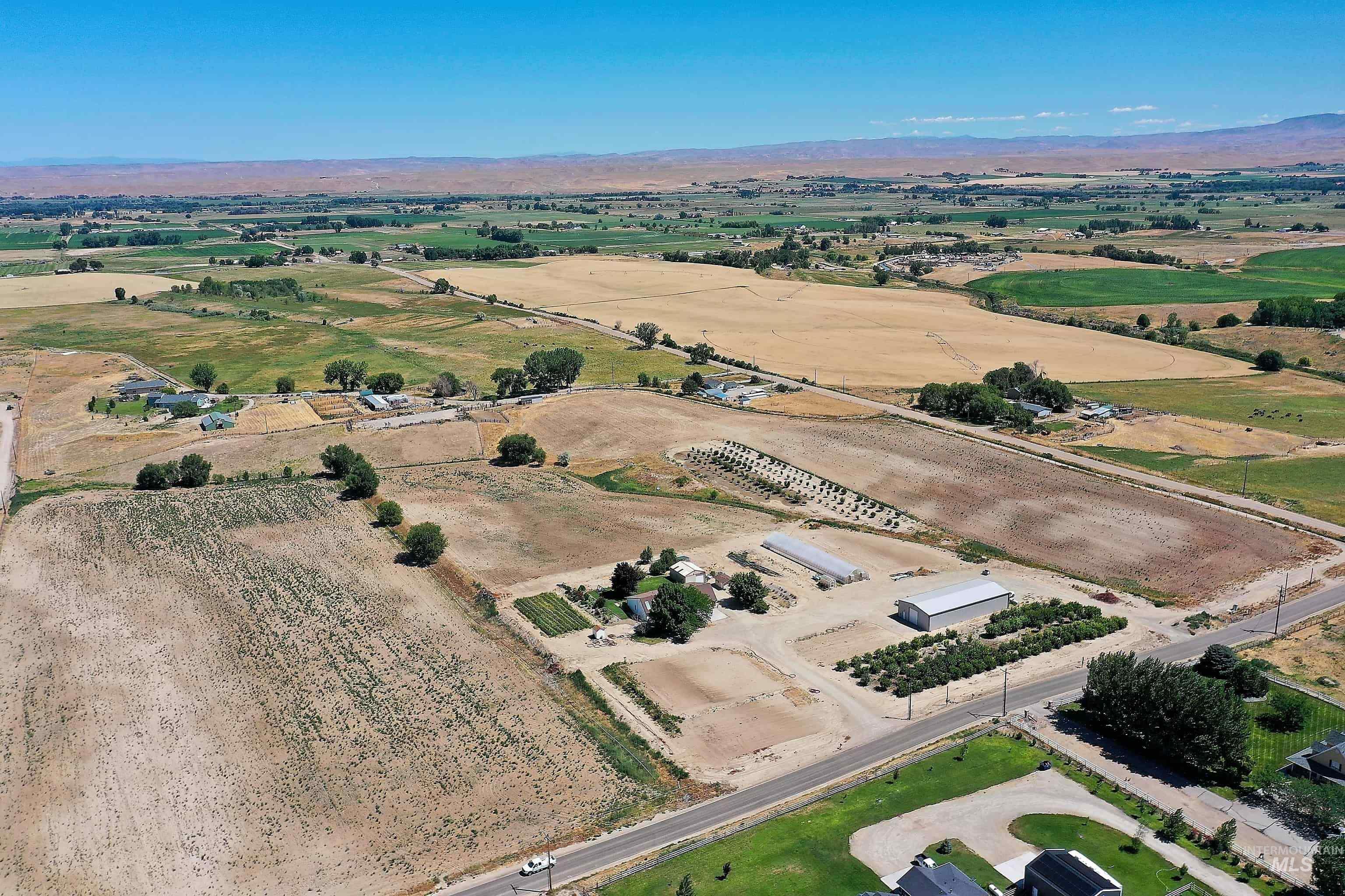 5940 SE 4th Ave, New Plymouth, Idaho 83655, 3 Bedrooms, 2 Bathrooms, Farm & Ranch For Sale, Price $1,175,000,MLS 98960712