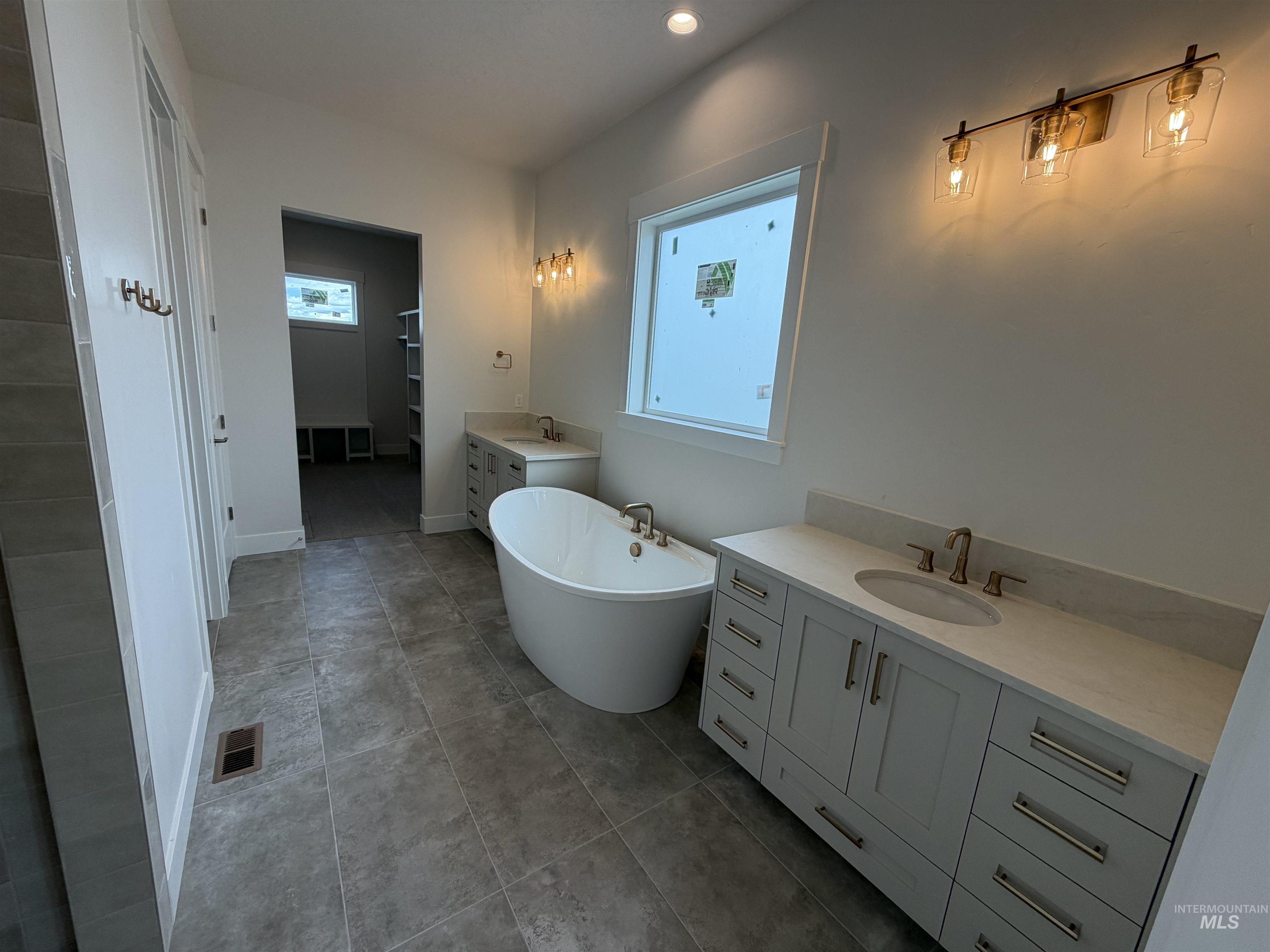 7324 E Osprey Estates Dr, Nampa, Idaho 83686, 3 Bedrooms, 3.5 Bathrooms, Residential For Sale, Price $949,900,MLS 98960726