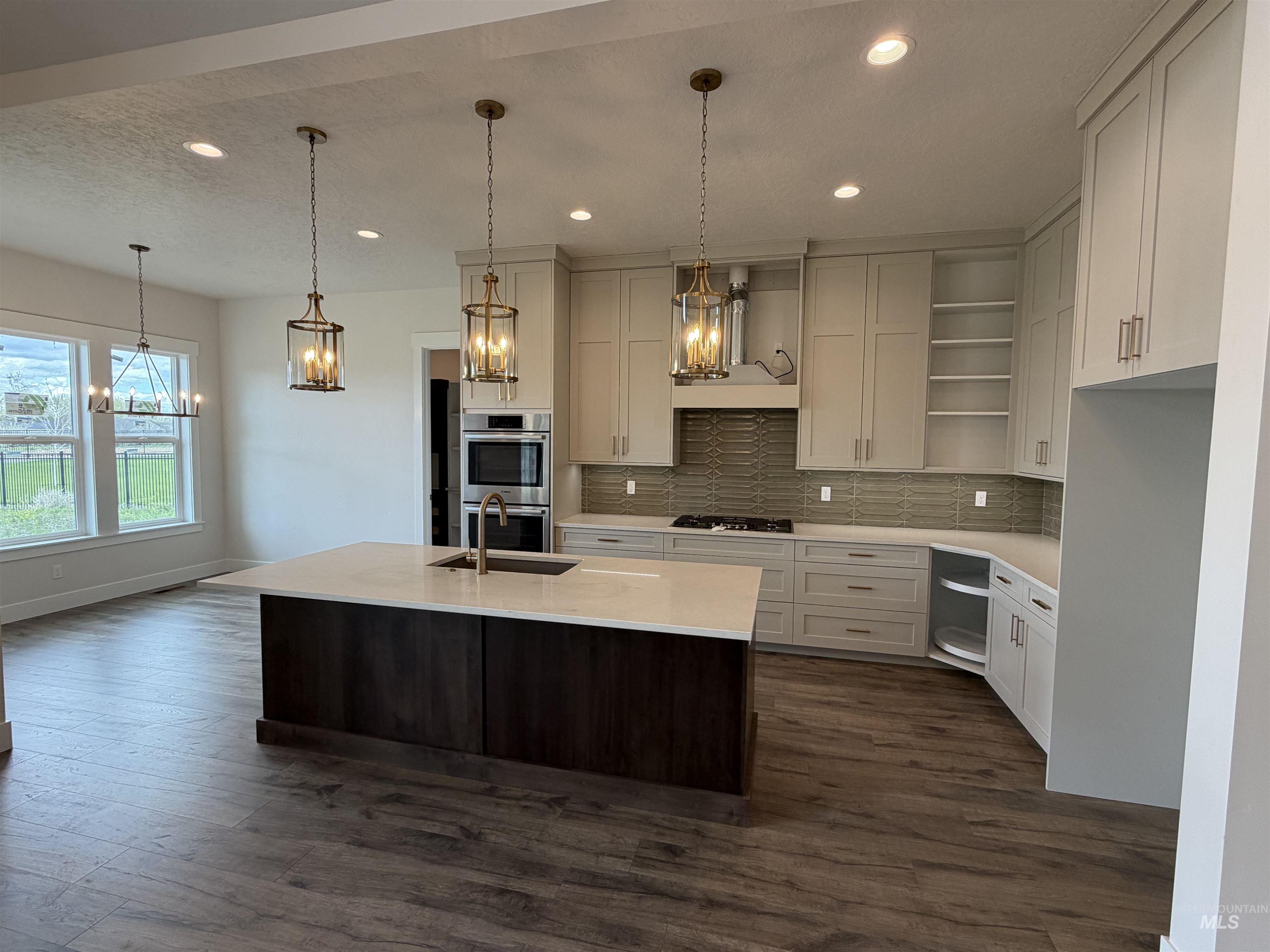 7324 E Osprey Estates Dr, Nampa, Idaho 83686, 3 Bedrooms, 3.5 Bathrooms, Residential For Sale, Price $949,900,MLS 98960726