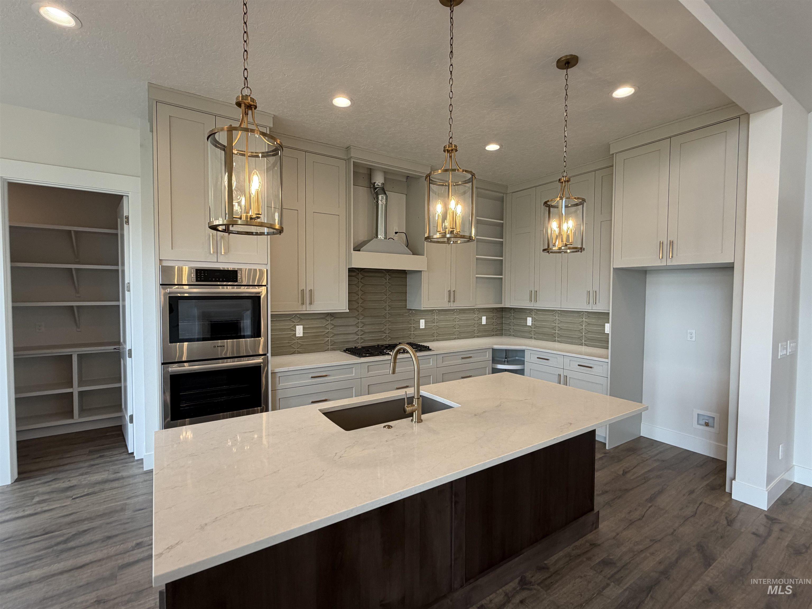 7324 E Osprey Estates Dr, Nampa, Idaho 83686, 3 Bedrooms, 3.5 Bathrooms, Residential For Sale, Price $949,900,MLS 98960726