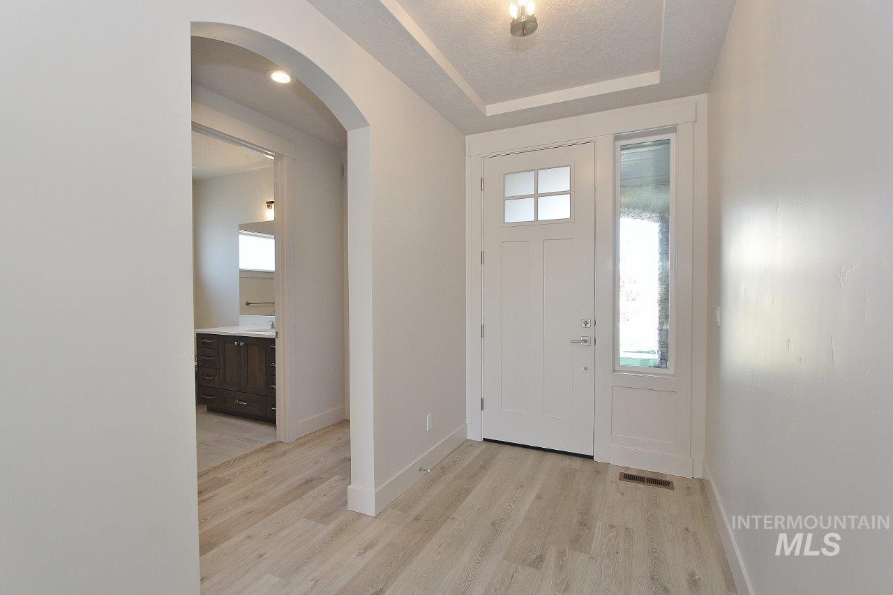 1437 E Andes Dr, Kuna, Idaho 83634, 4 Bedrooms, 2 Bathrooms, Residential For Sale, Price $629,900,MLS 98960840