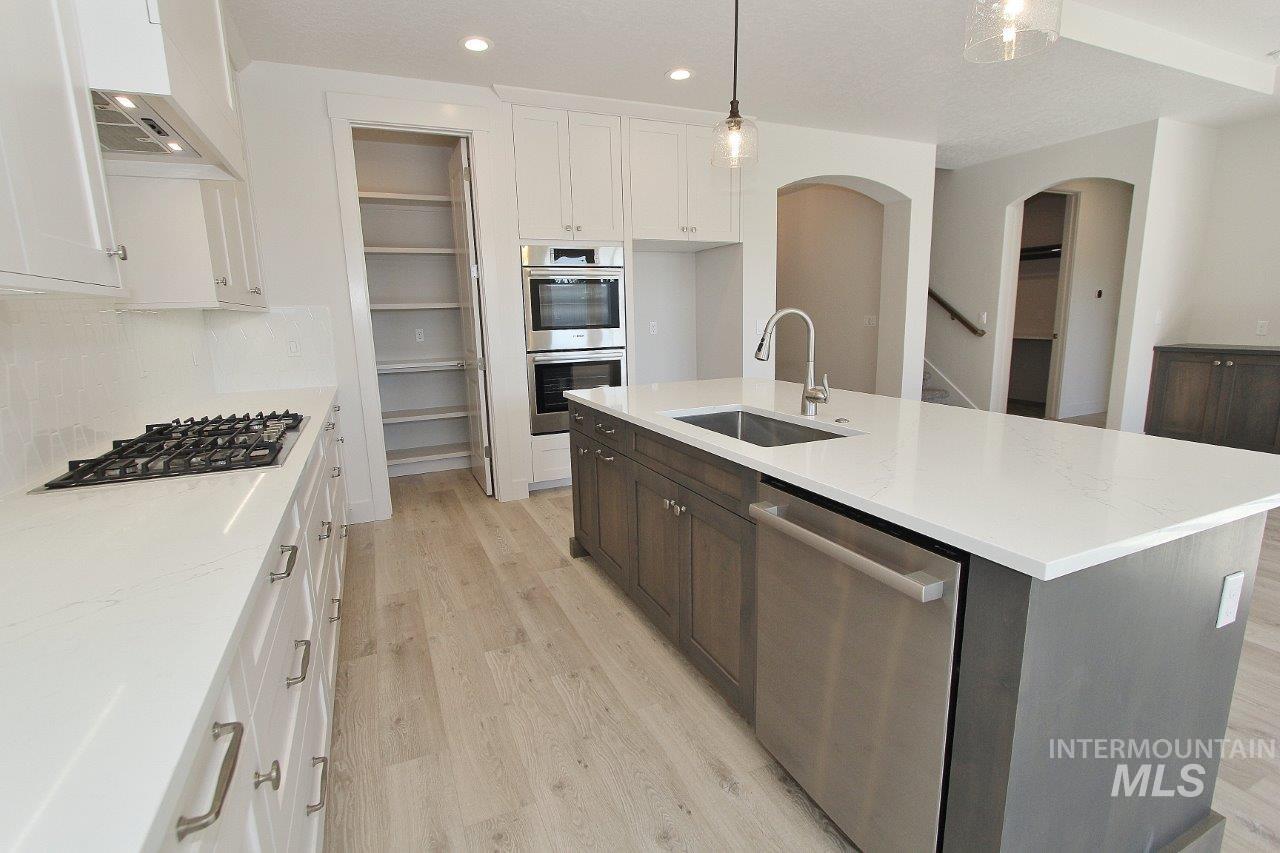 1437 E Andes Dr, Kuna, Idaho 83634, 4 Bedrooms, 2 Bathrooms, Residential For Sale, Price $629,900,MLS 98960840