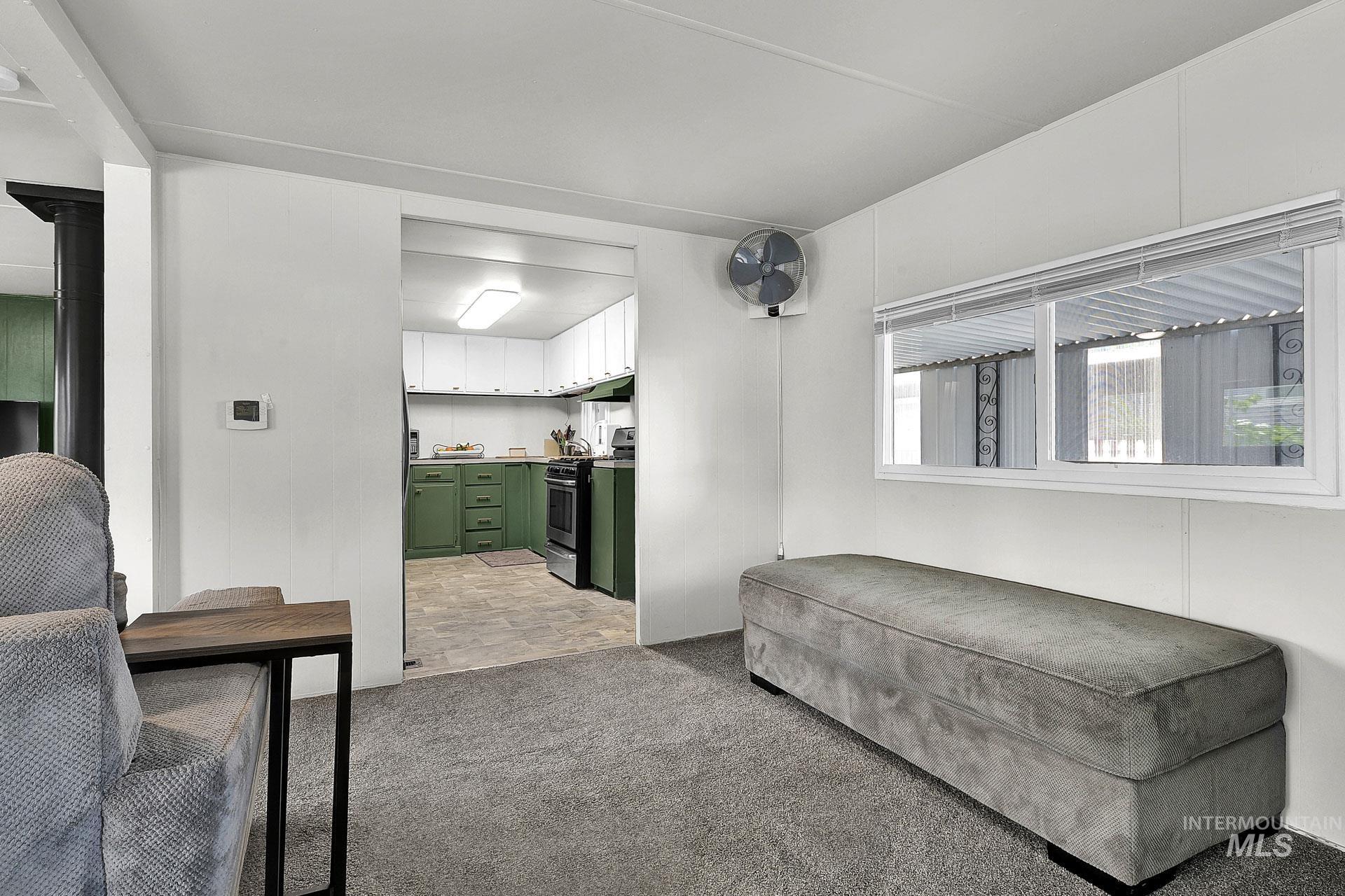 132 S Young Lane, Eagle, Idaho 83616, 2 Bedrooms, 1 Bathroom, Residential For Sale, Price $97,900,MLS 98960859