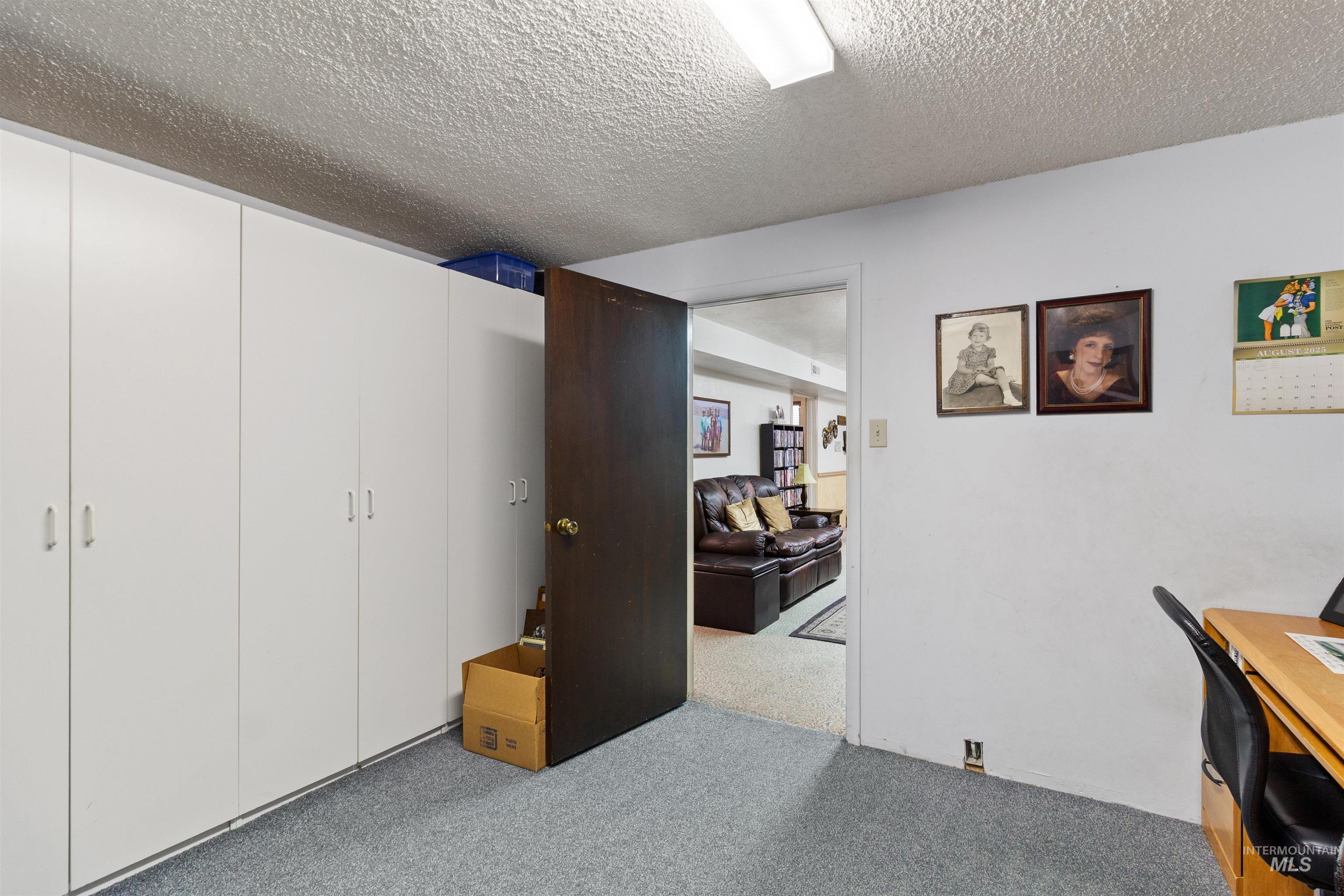 675 Mountain View Dr, Twin Falls, Idaho 83301-4321, 4 Bedrooms, 3 Bathrooms, Residential For Sale, Price $483,900, 98960861