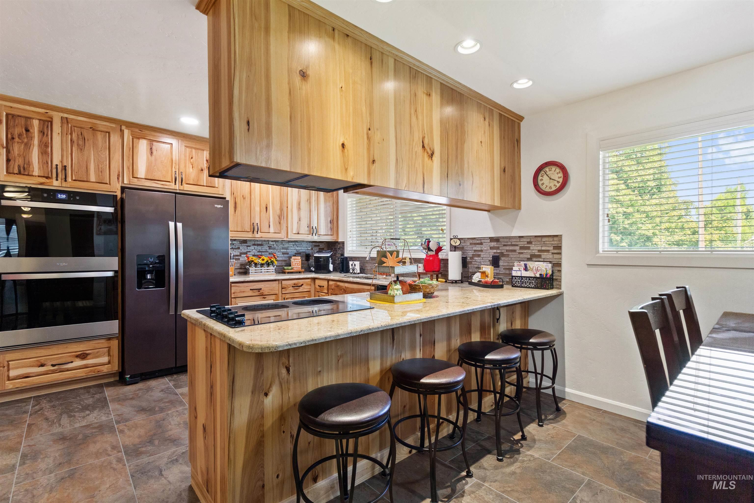 675 Mountain View Dr, Twin Falls, Idaho 83301-4321, 4 Bedrooms, 3 Bathrooms, Residential For Sale, Price $483,900, 98960861