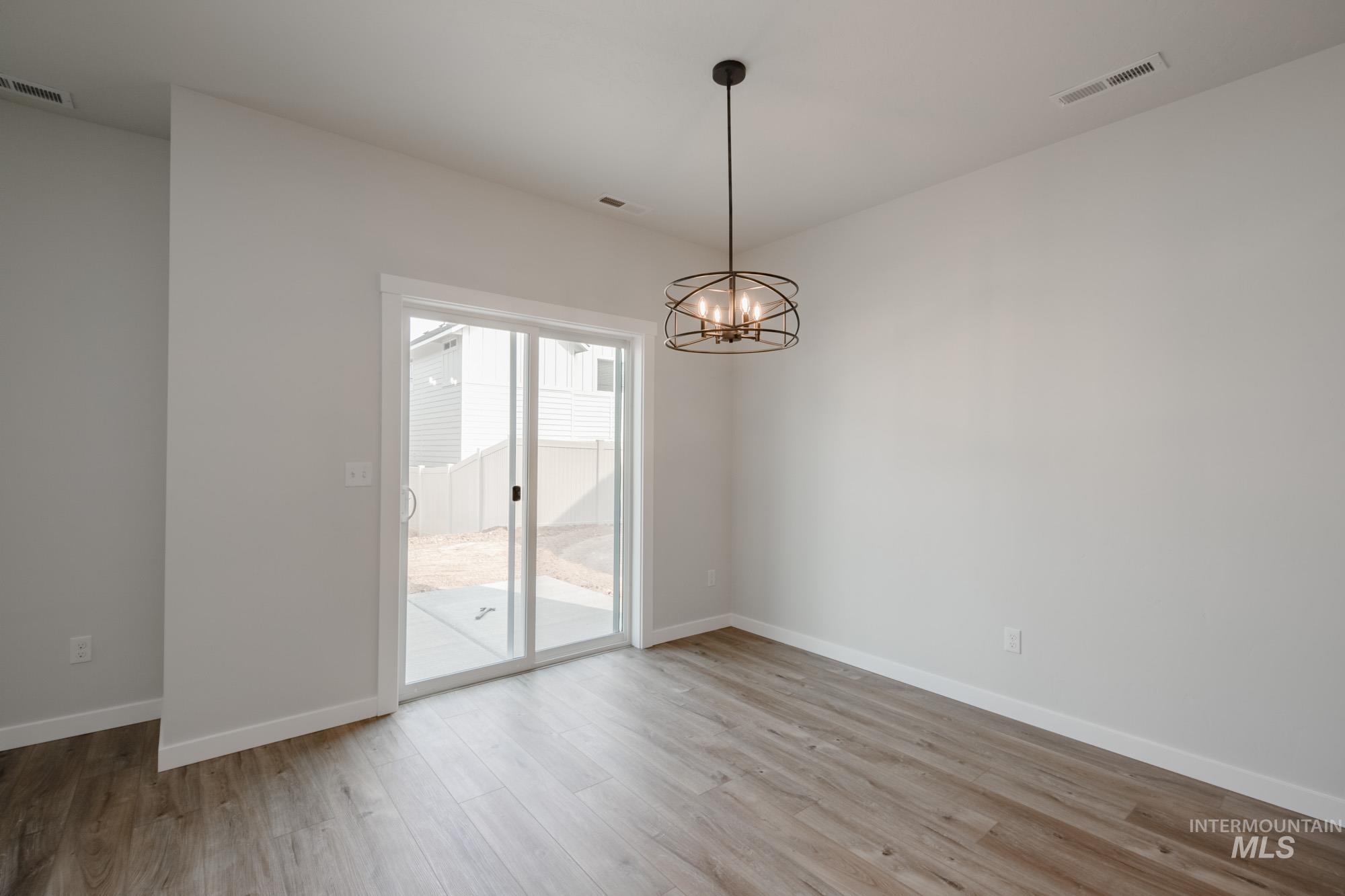 4222 E Kalinga St, Meridian, Idaho 83642, 3 Bedrooms, 2.5 Bathrooms, Residential For Sale, Price $429,990,MLS 98960869