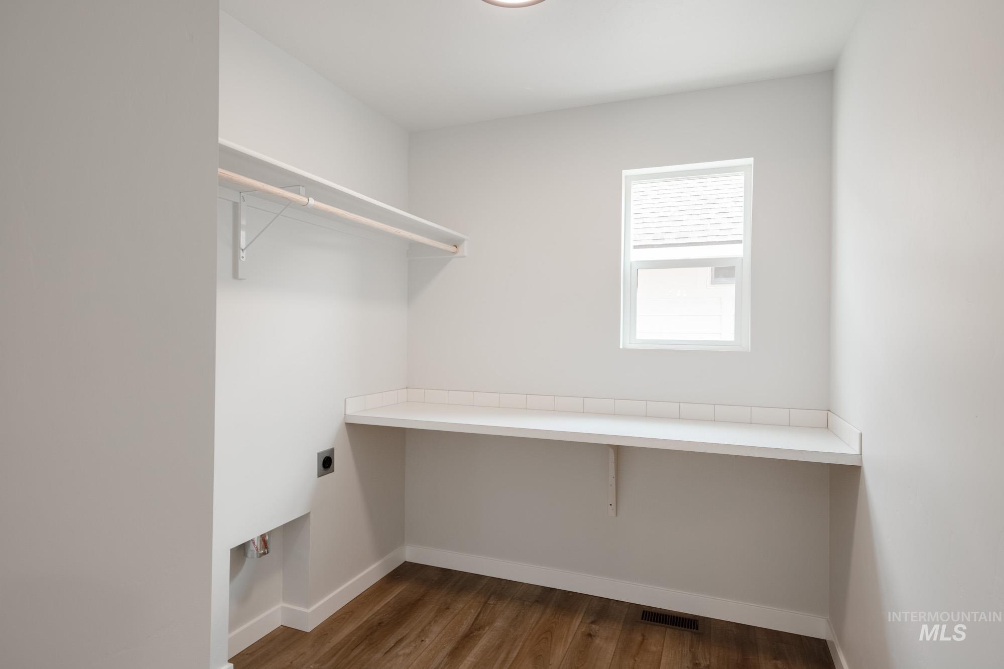 4222 E Kalinga St, Meridian, Idaho 83642, 3 Bedrooms, 2.5 Bathrooms, Residential For Sale, Price $429,990,MLS 98960869