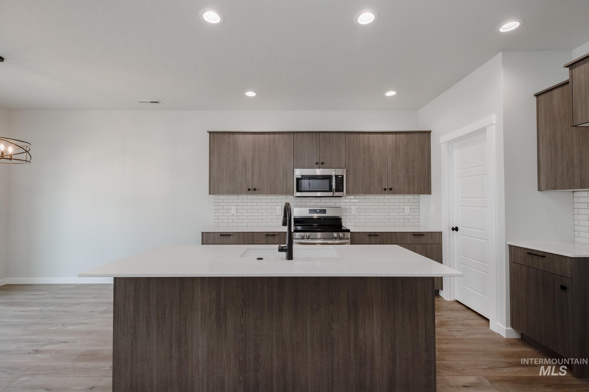 4222 E Kalinga St, Meridian, Idaho 83642, 3 Bedrooms, 2.5 Bathrooms, Residential For Sale, Price $429,990,MLS 98960869