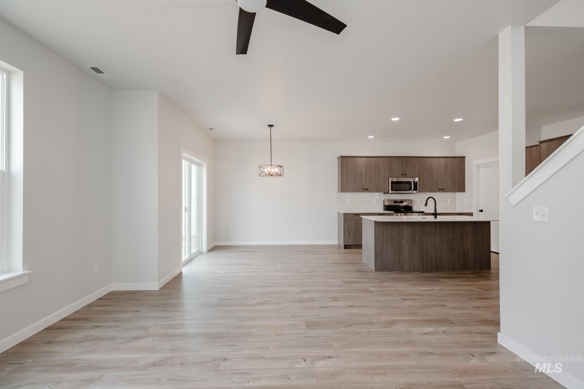 4222 E Kalinga St, Meridian, Idaho 83642, 3 Bedrooms, 2.5 Bathrooms, Residential For Sale, Price $429,990,MLS 98960869