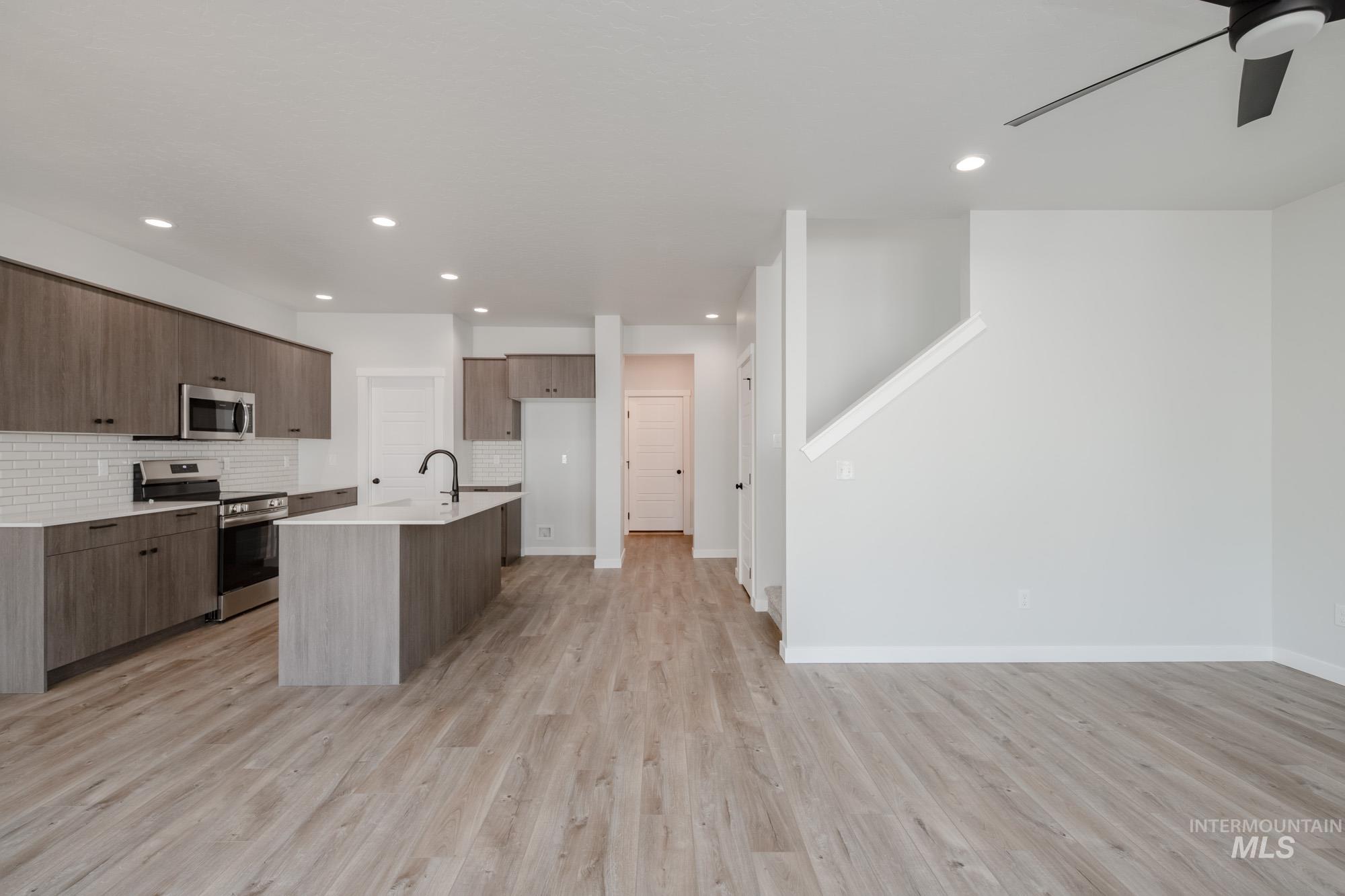 4222 E Kalinga St, Meridian, Idaho 83642, 3 Bedrooms, 2.5 Bathrooms, Residential For Sale, Price $429,990,MLS 98960869