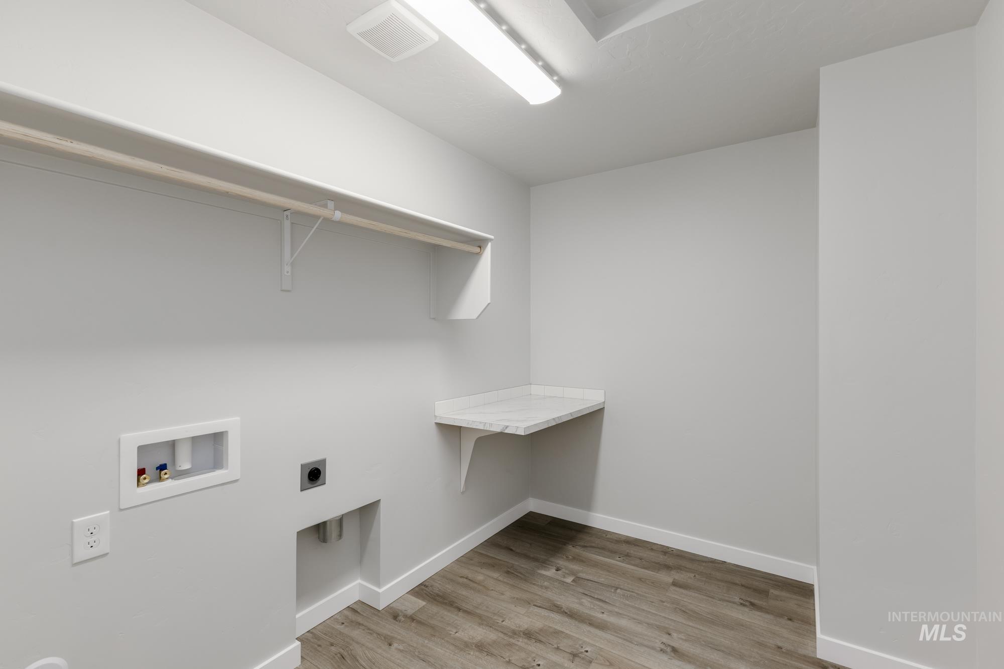 5315 Castleton Ave, Nampa, Idaho 83686, 4 Bedrooms, 2 Bathrooms, Residential For Sale, Price $465,990,MLS 98960870