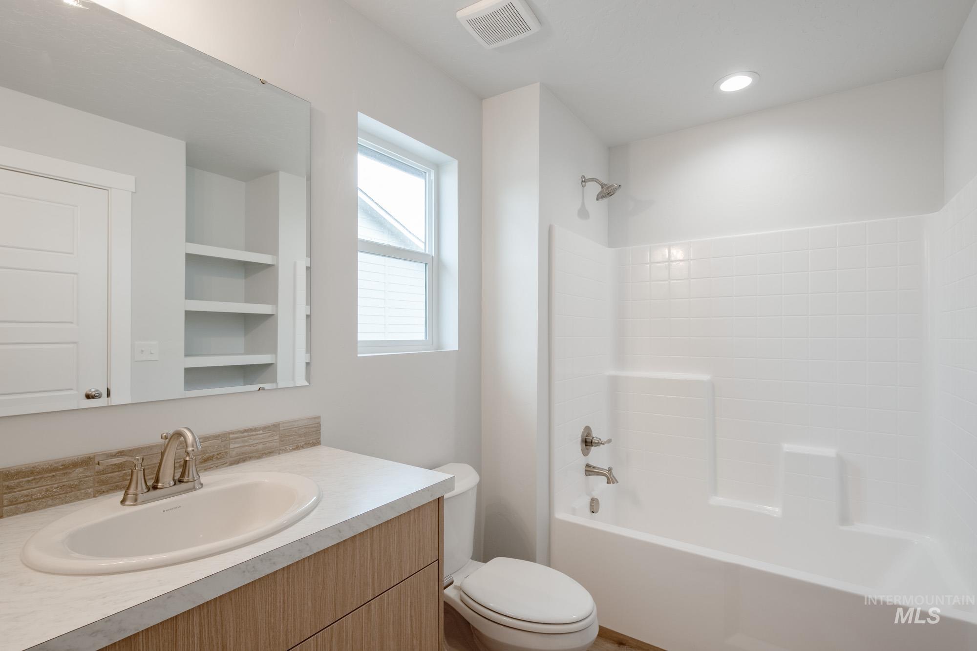 4155 N Delphi Ave, Meridian, Idaho 83646, 3 Bedrooms, 2.5 Bathrooms, Residential For Sale, Price $444,990,MLS 98960876