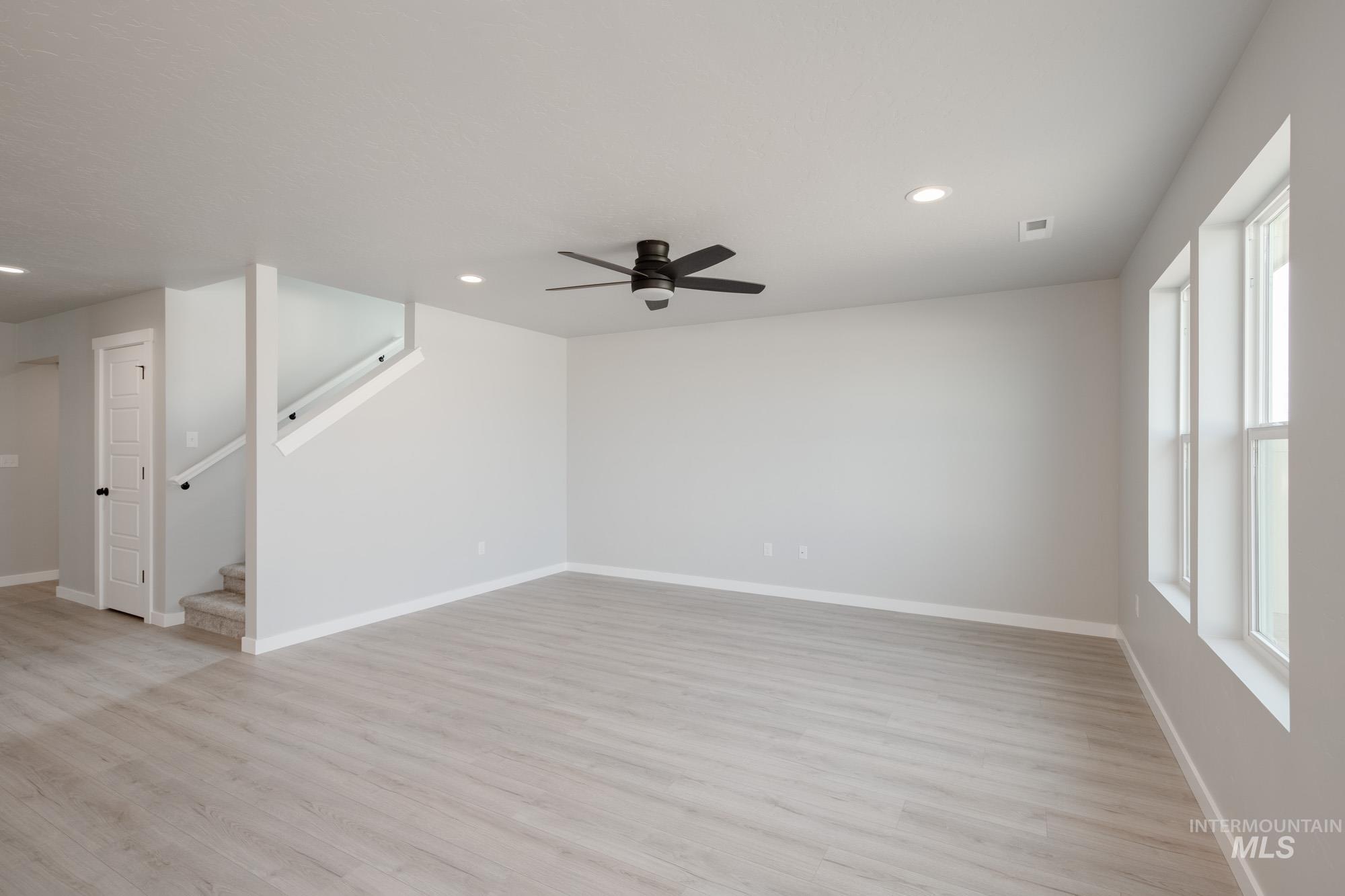 4141 N Delphi Ave, Meridian, Idaho 83646, 3 Bedrooms, 2.5 Bathrooms, Residential For Sale, Price $442,990,MLS 98960878