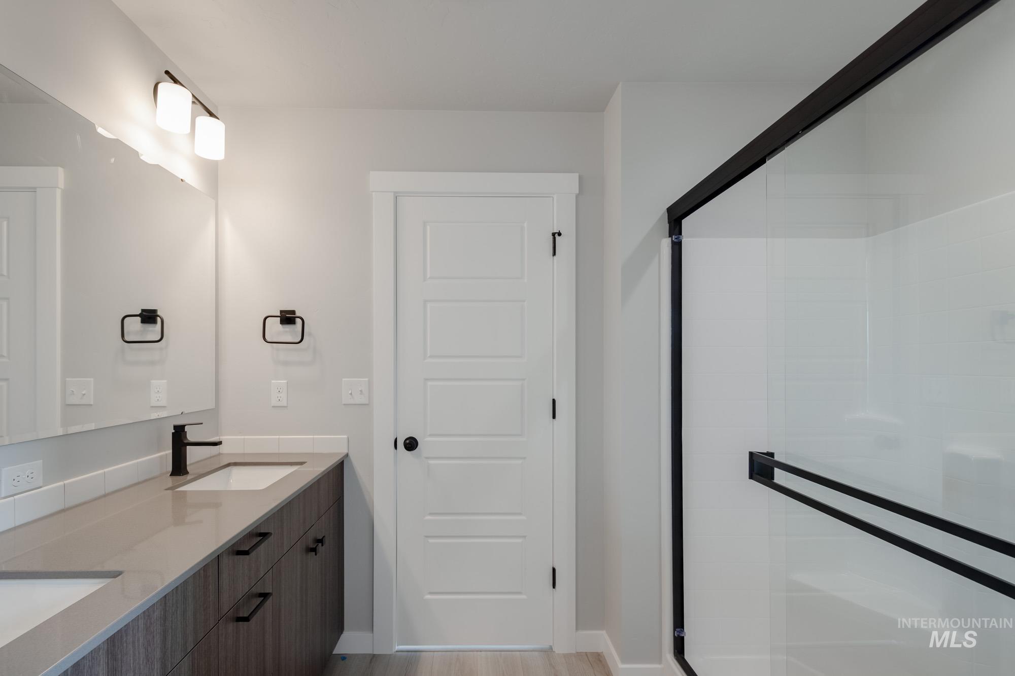 4141 N Delphi Ave, Meridian, Idaho 83646, 3 Bedrooms, 2.5 Bathrooms, Residential For Sale, Price $442,990,MLS 98960878