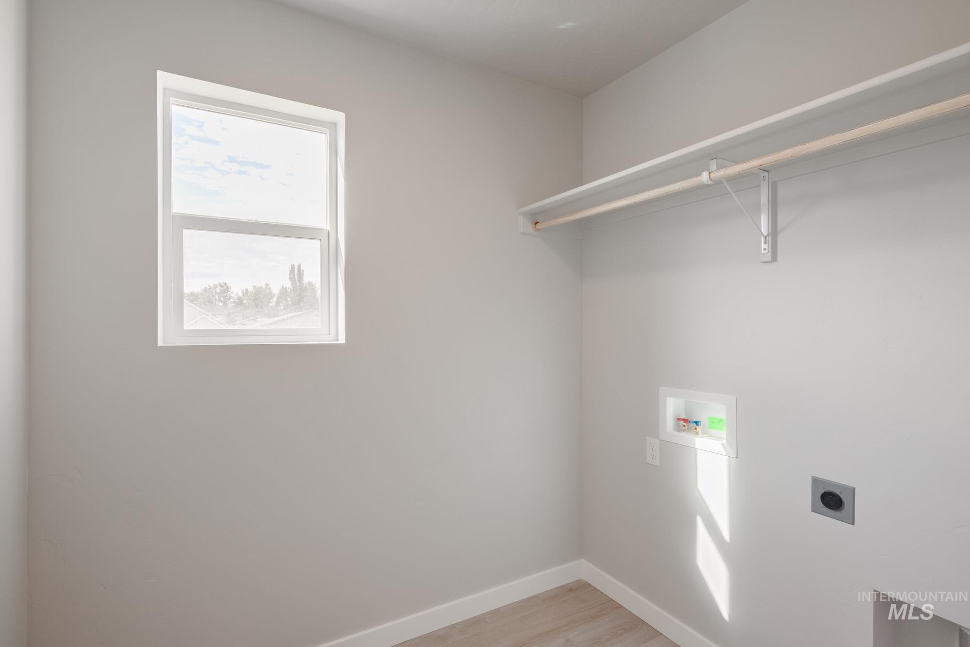 4141 N Delphi Ave, Meridian, Idaho 83646, 3 Bedrooms, 2.5 Bathrooms, Residential For Sale, Price $442,990,MLS 98960878