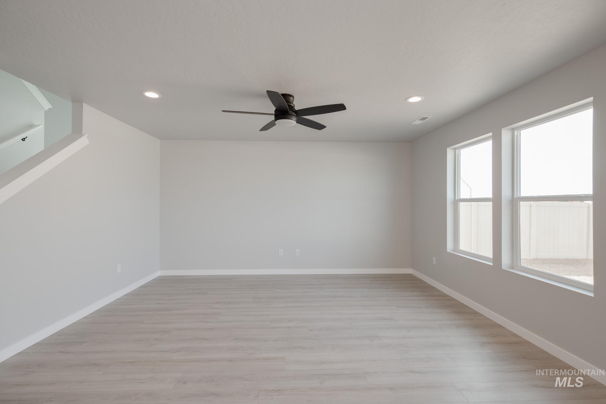 4141 N Delphi Ave, Meridian, Idaho 83646, 3 Bedrooms, 2.5 Bathrooms, Residential For Sale, Price $442,990,MLS 98960878