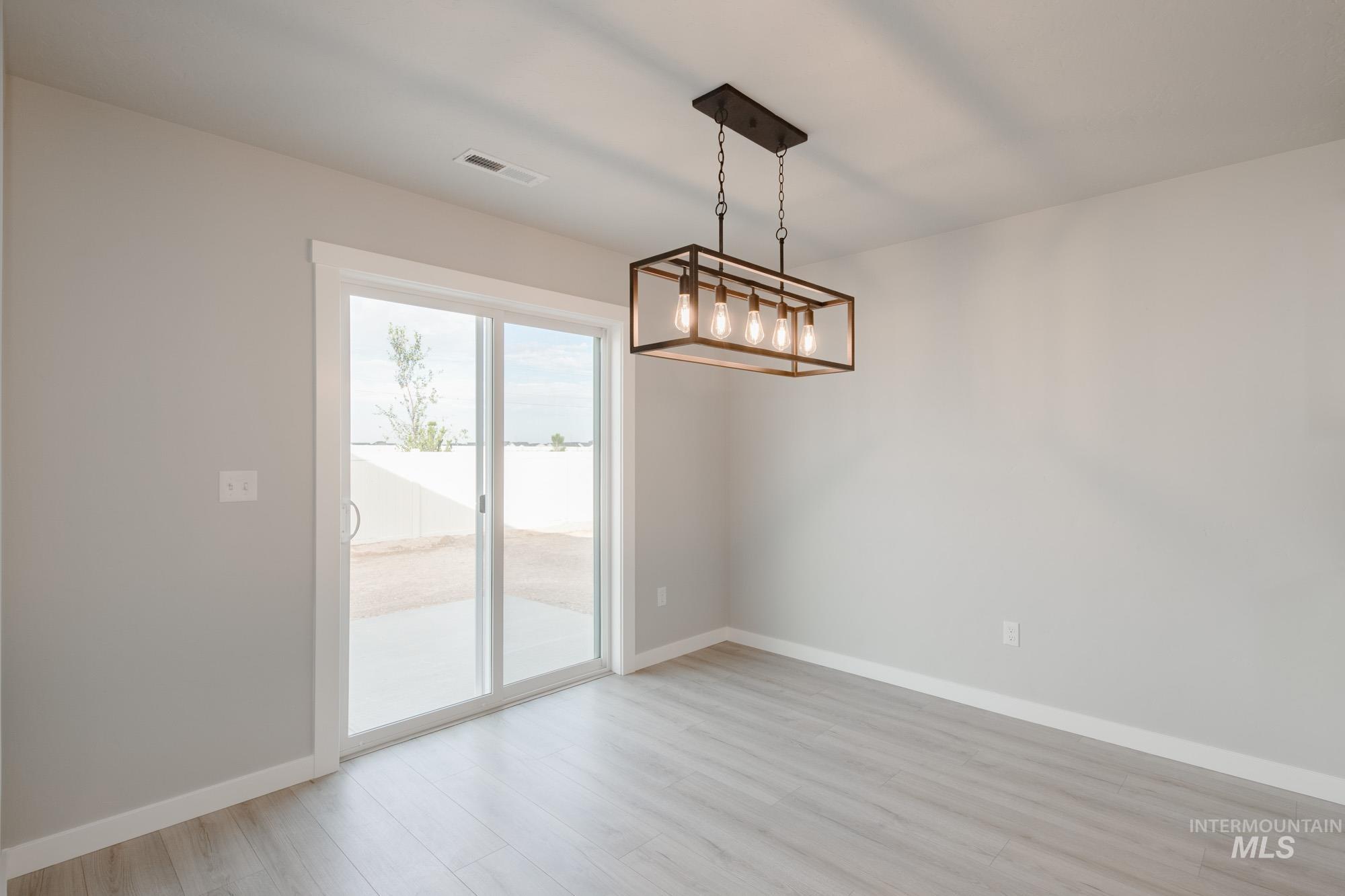 4141 N Delphi Ave, Meridian, Idaho 83646, 3 Bedrooms, 2.5 Bathrooms, Residential For Sale, Price $442,990,MLS 98960878