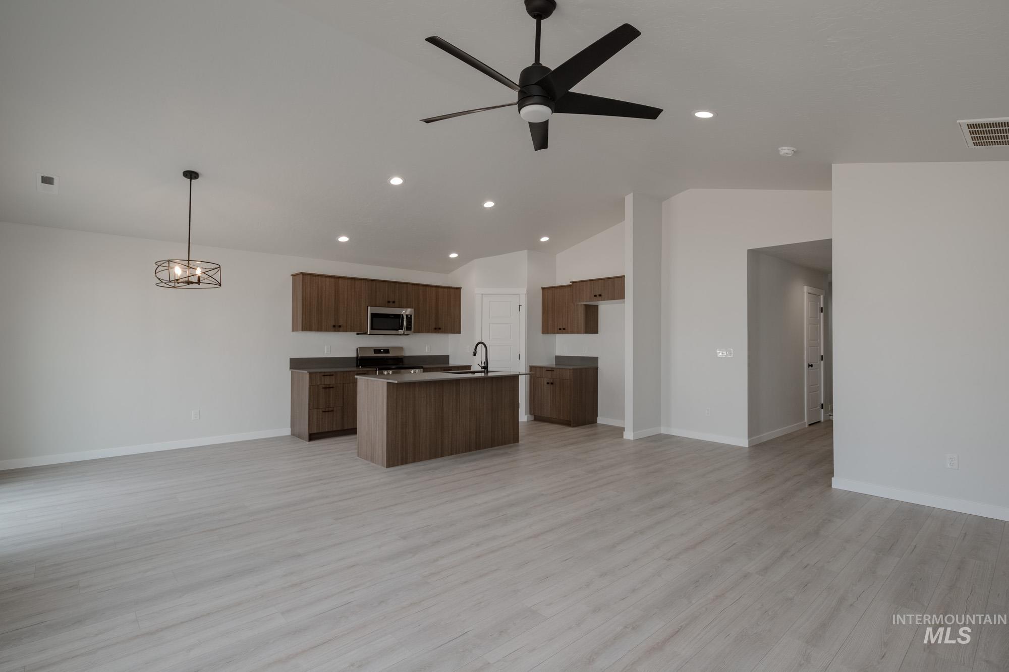 6208 W Karpathos St, Meridian, Idaho 83646, 3 Bedrooms, 2 Bathrooms, Residential For Sale, Price $441,990,MLS 98960881